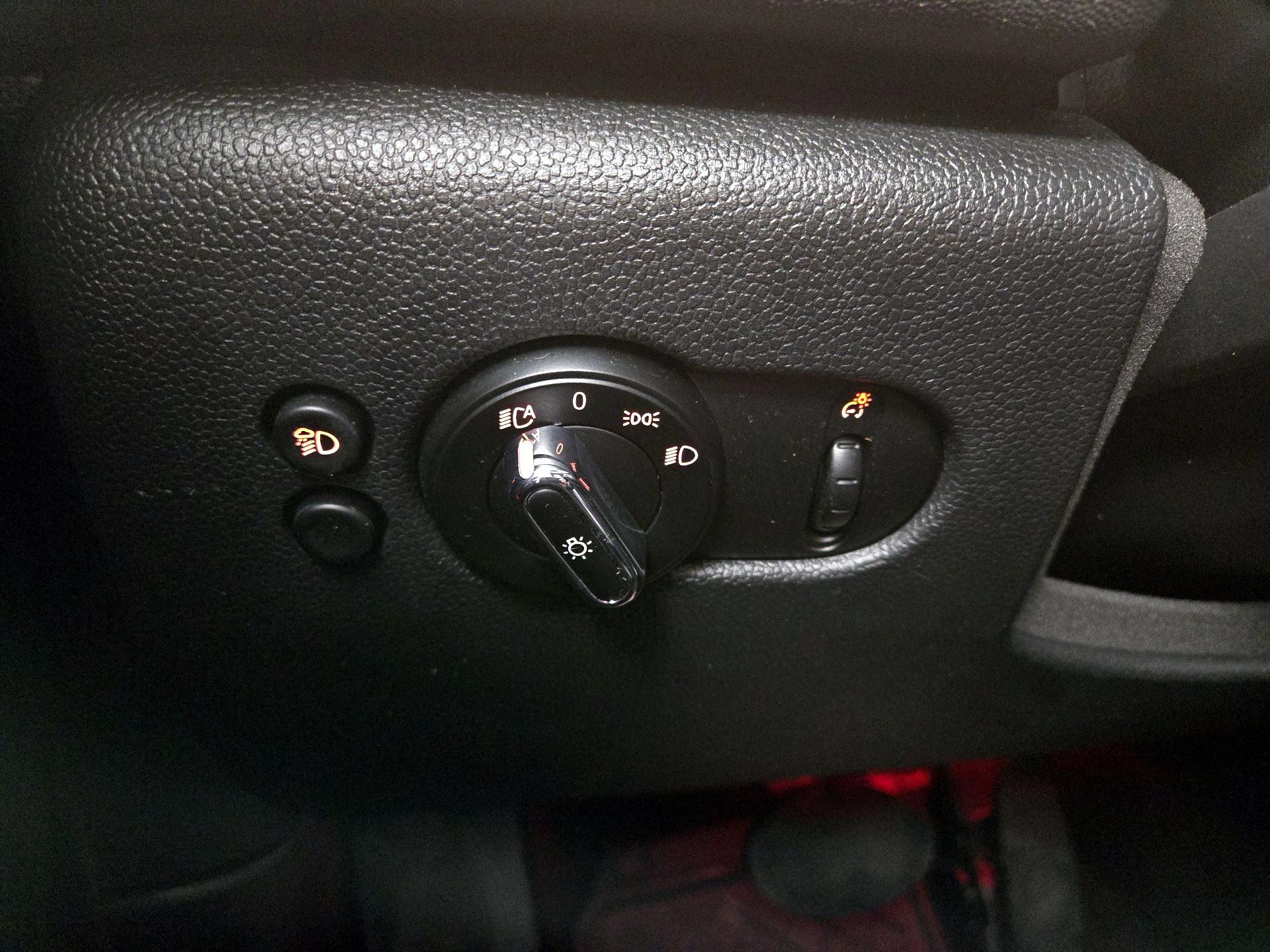 Thumbnail: 2022 MINI Cooper Hardtop - 12