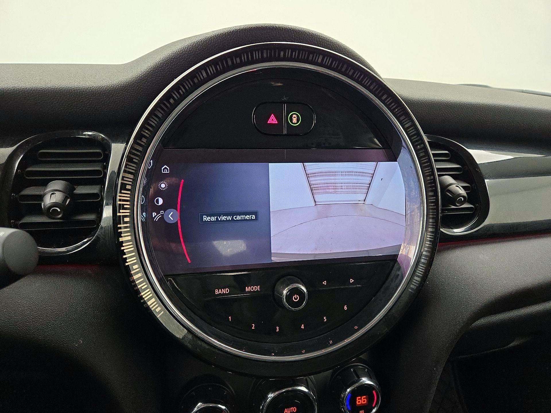 Thumbnail: 2022 MINI Cooper Hardtop - 14