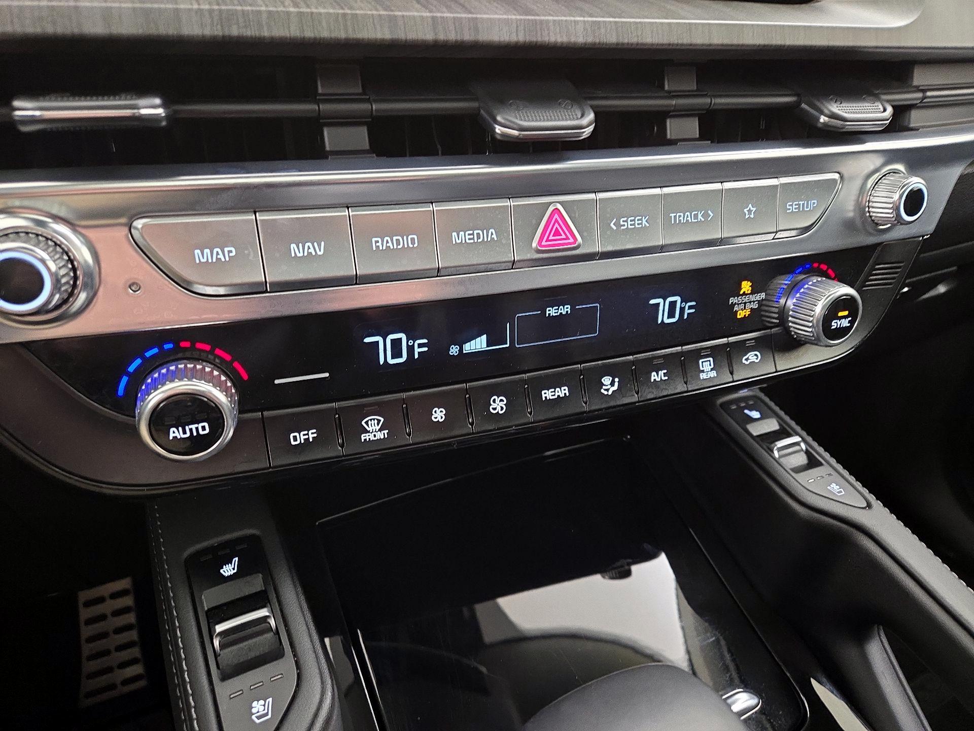 Thumbnail: 2024 Kia Telluride - 17