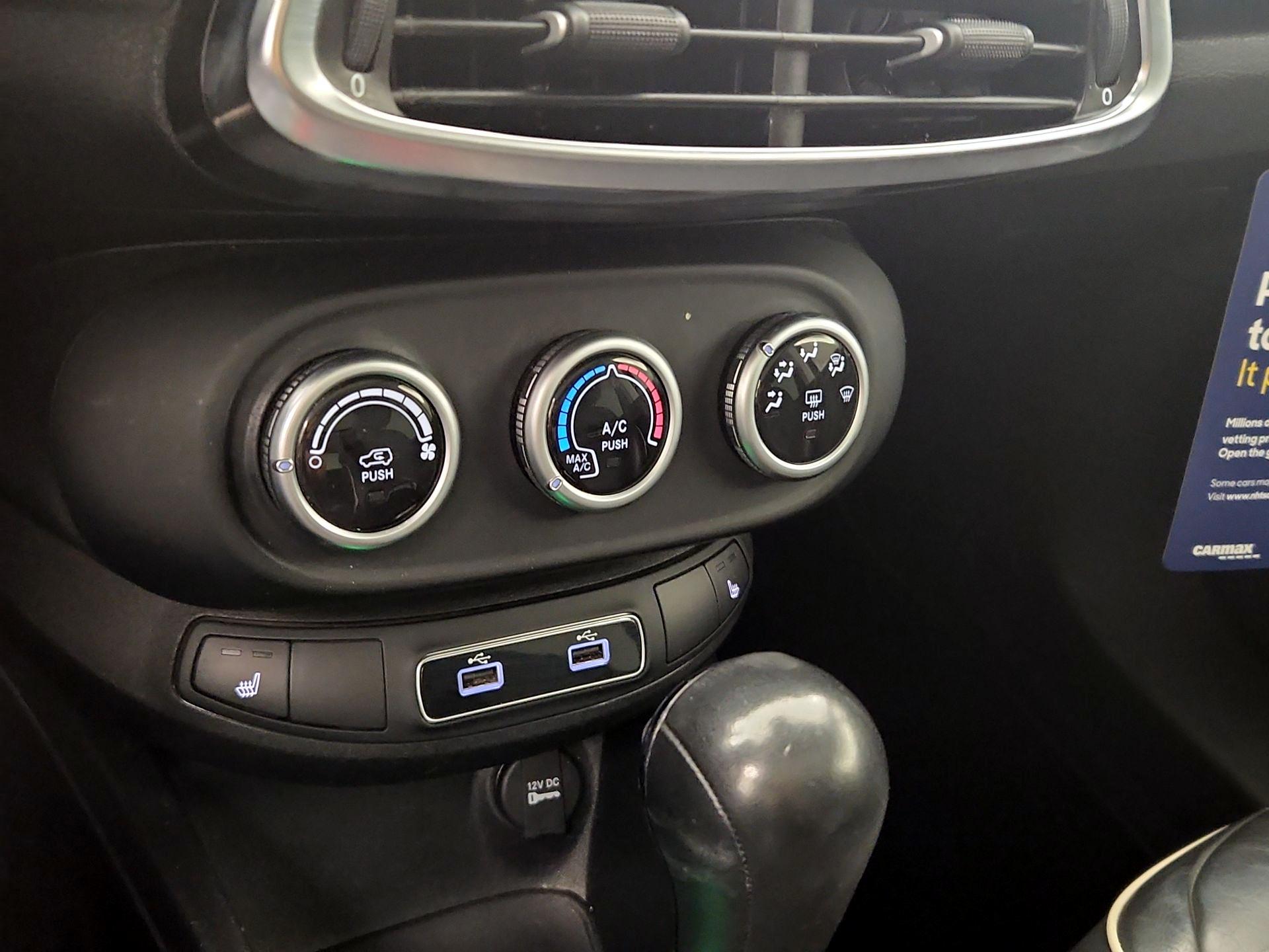 Thumbnail: 2020 Fiat 500X - 17
