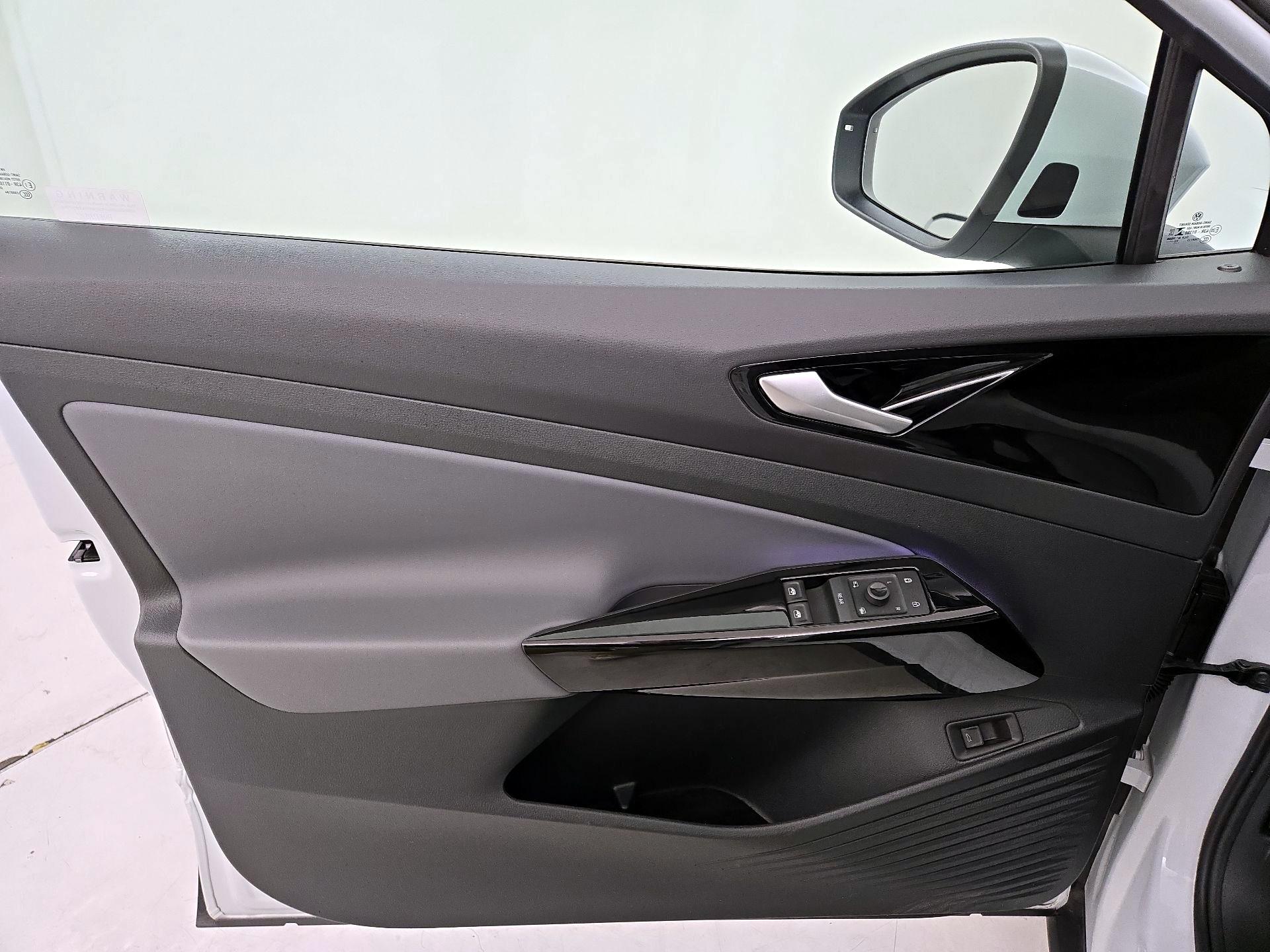 Thumbnail: 2022 Volkswagen ID.4 - 12