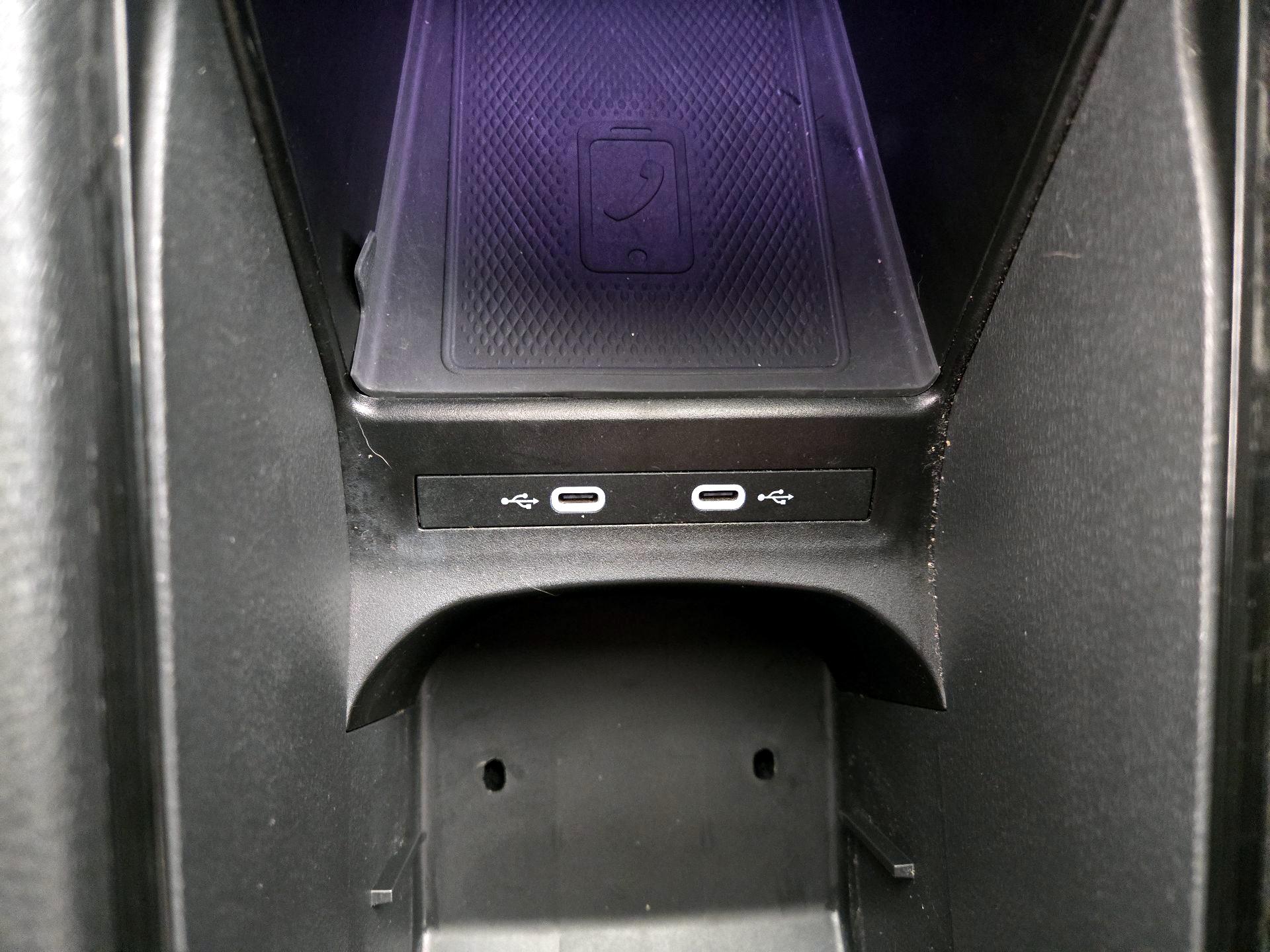 Thumbnail: 2022 Volkswagen ID.4 - 19