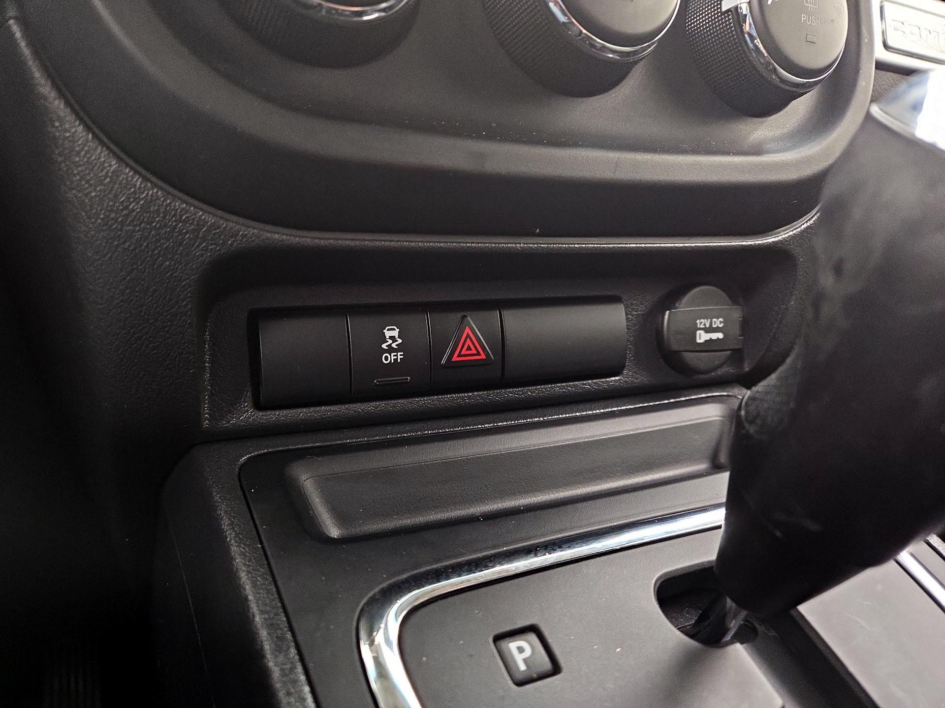 Thumbnail: 2015 Jeep Compass - 16