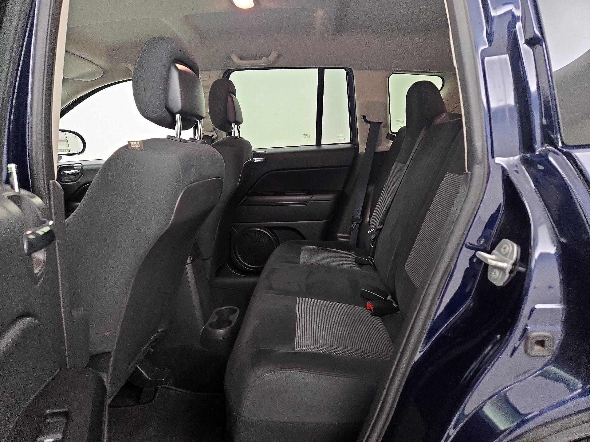 Thumbnail: 2015 Jeep Compass - 17