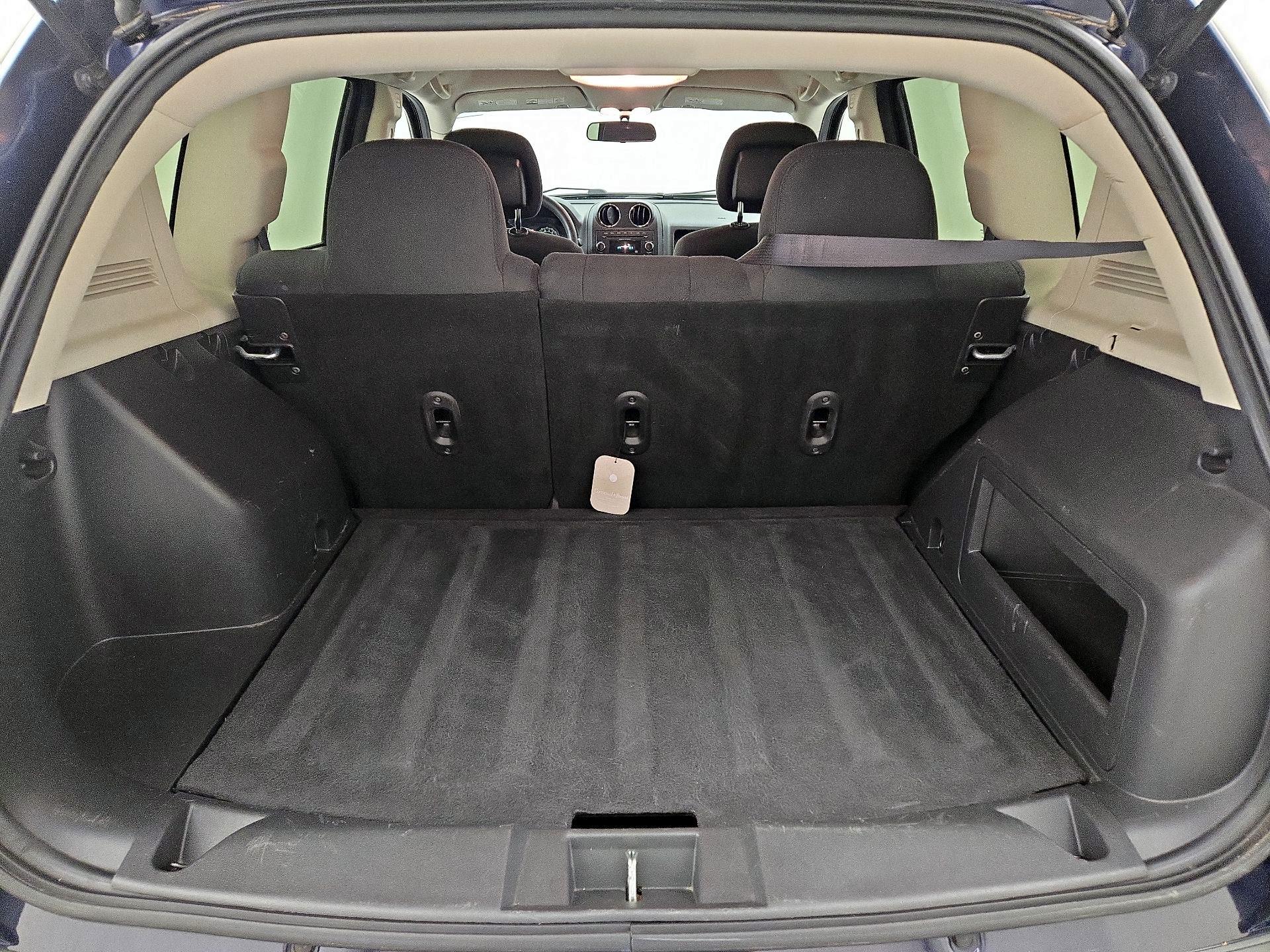 Thumbnail: 2015 Jeep Compass - 18