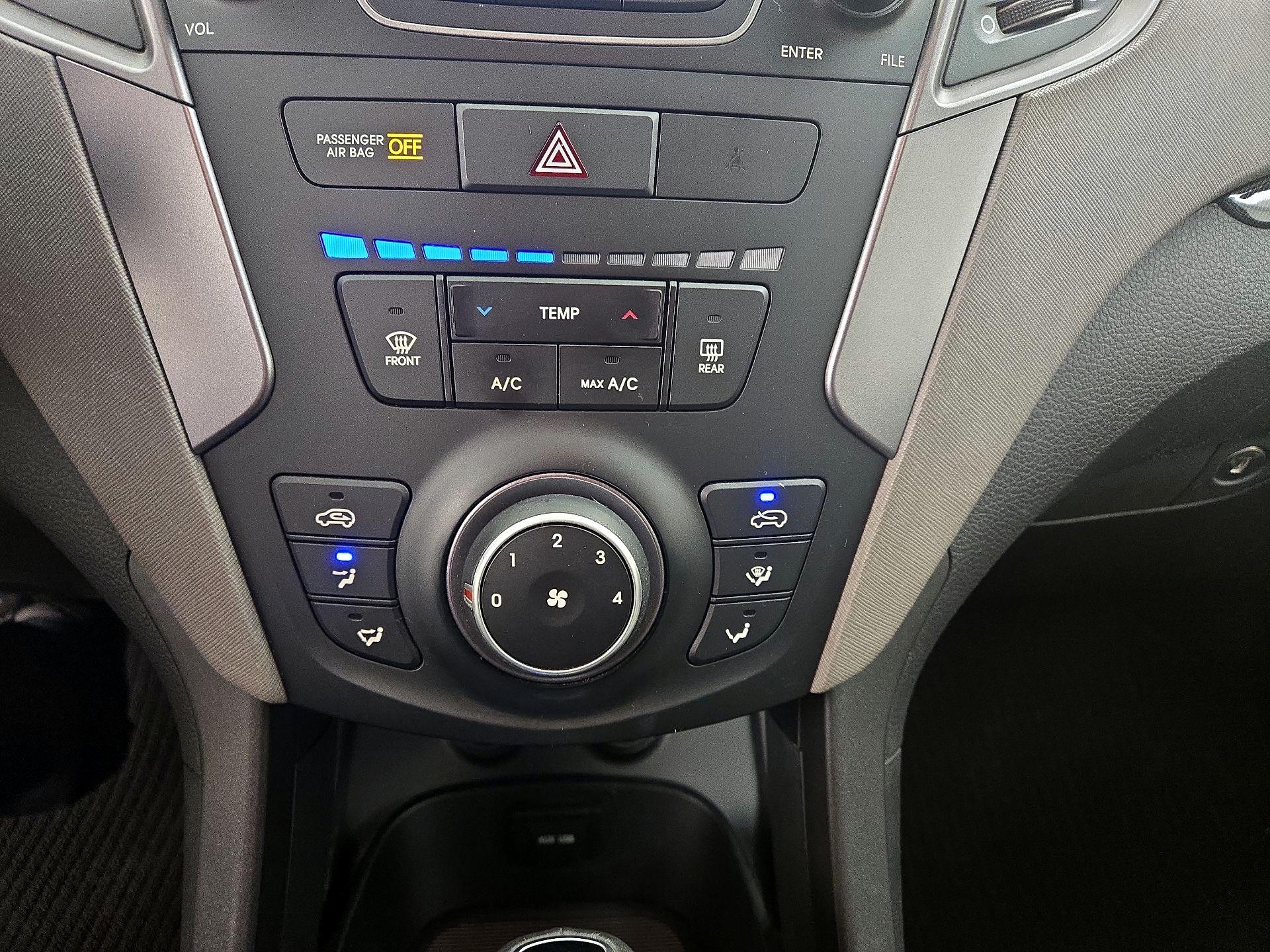 Thumbnail: 2013 Hyundai Santa Fe - 15