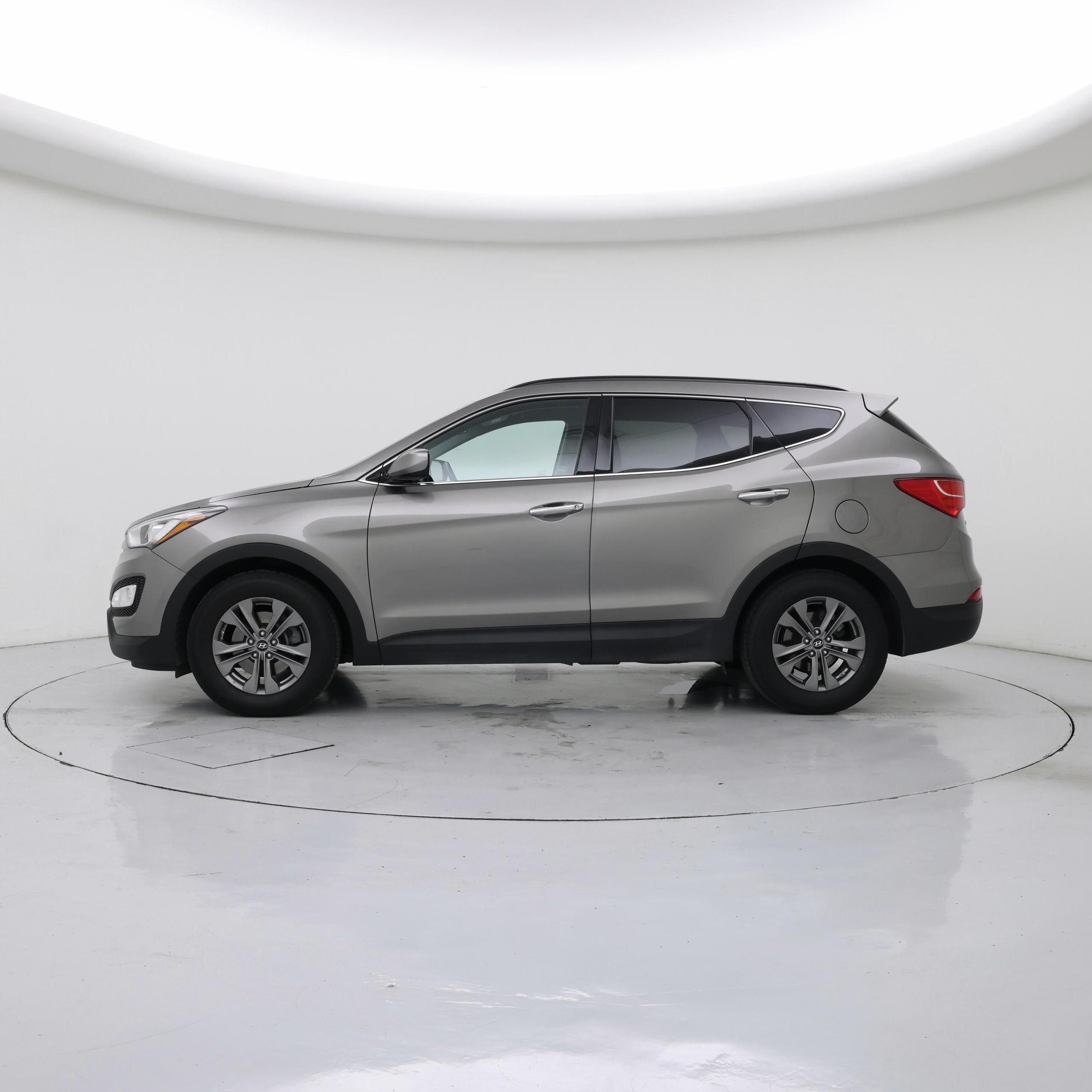 Thumbnail: 2013 Hyundai Santa Fe - 3