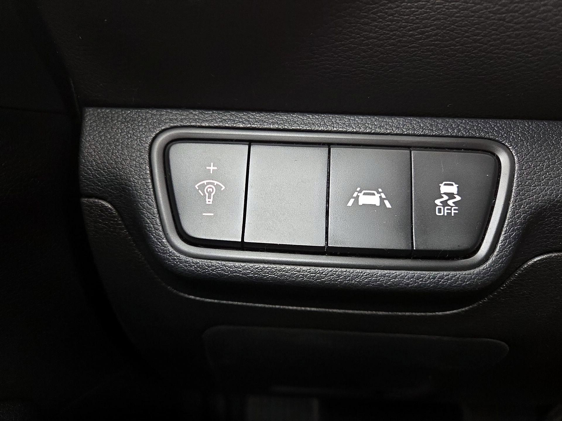 Thumbnail: 2021 Kia Forte - 13