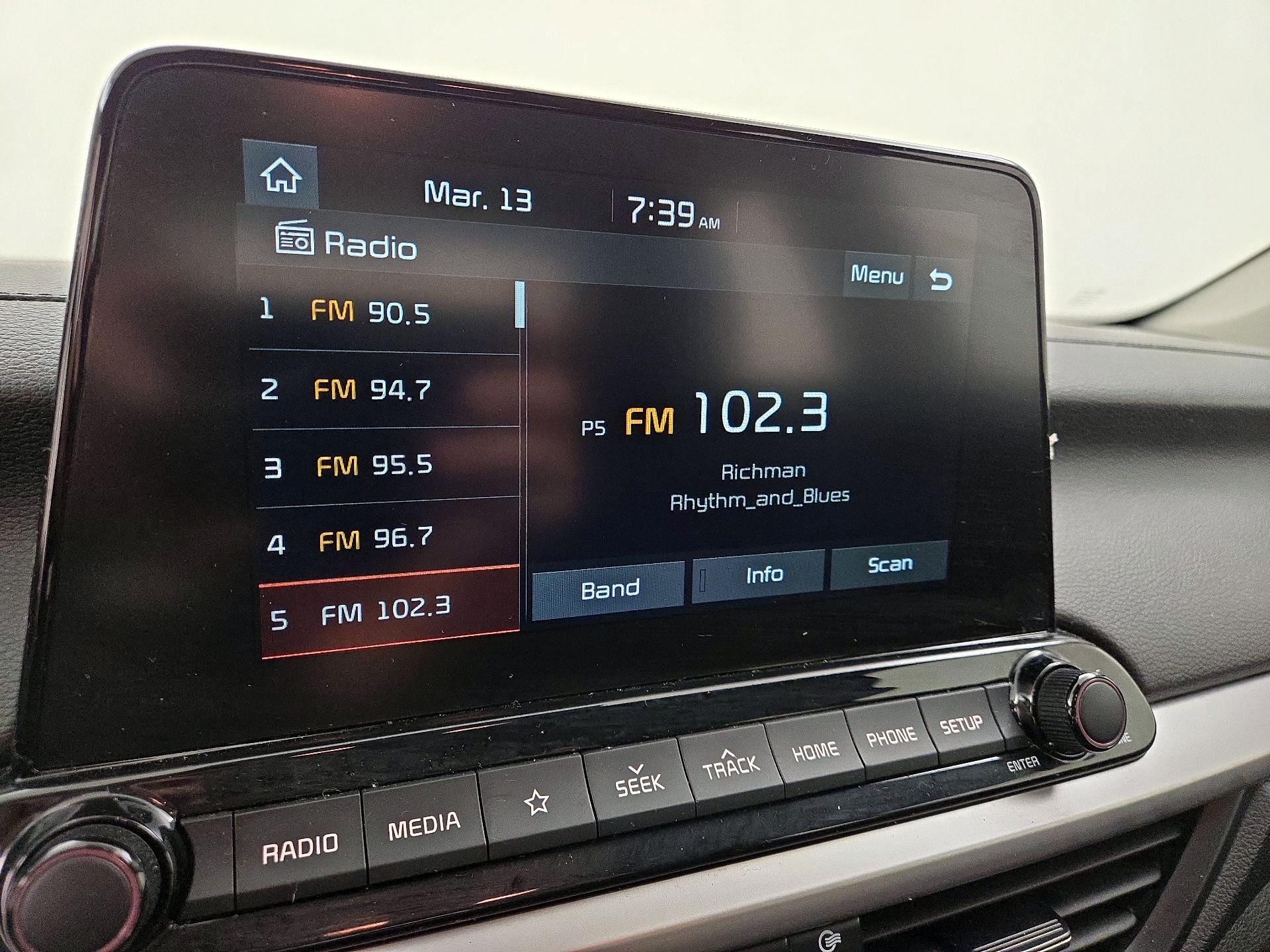 Thumbnail: 2021 Kia Forte - 15