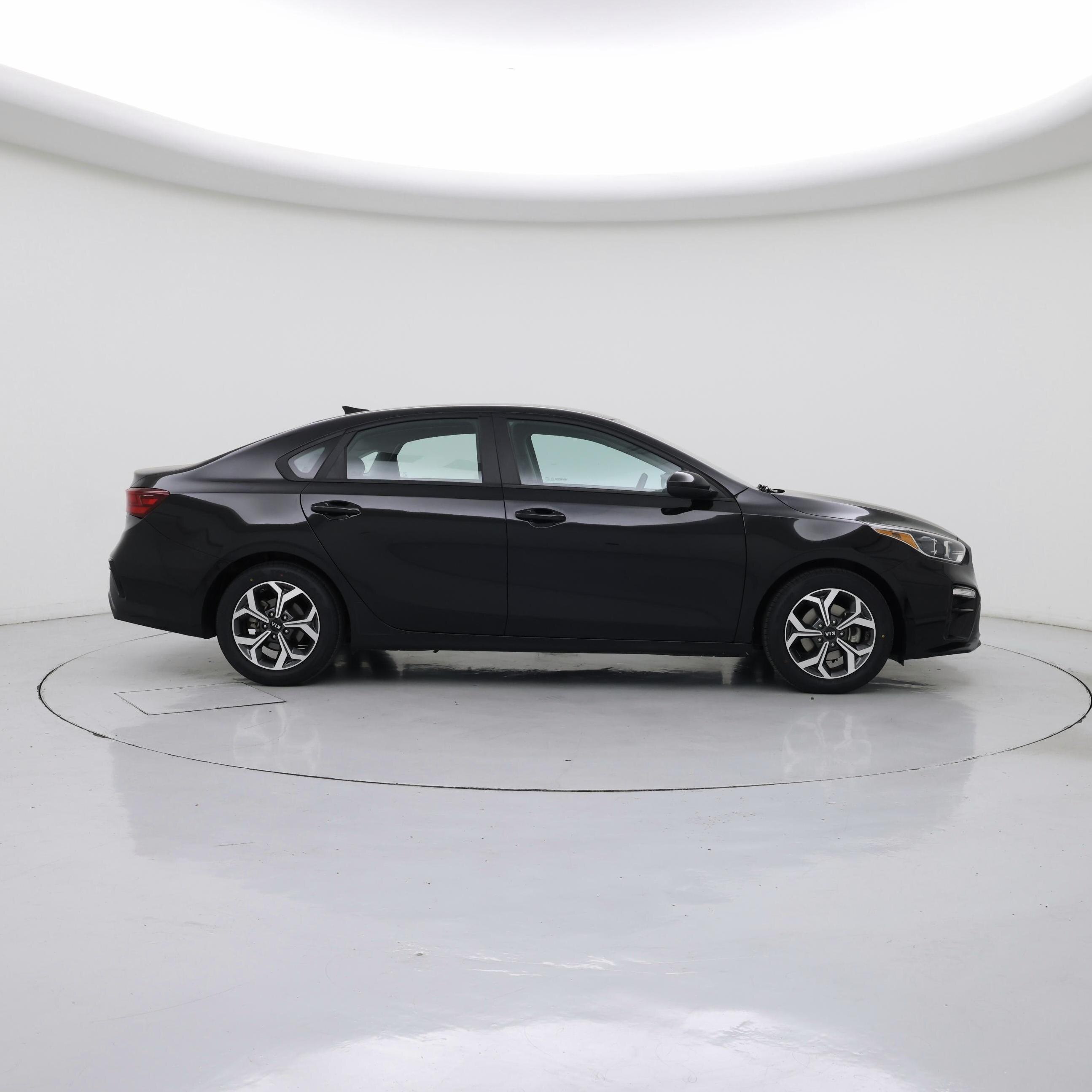 Thumbnail: 2021 Kia Forte - 7
