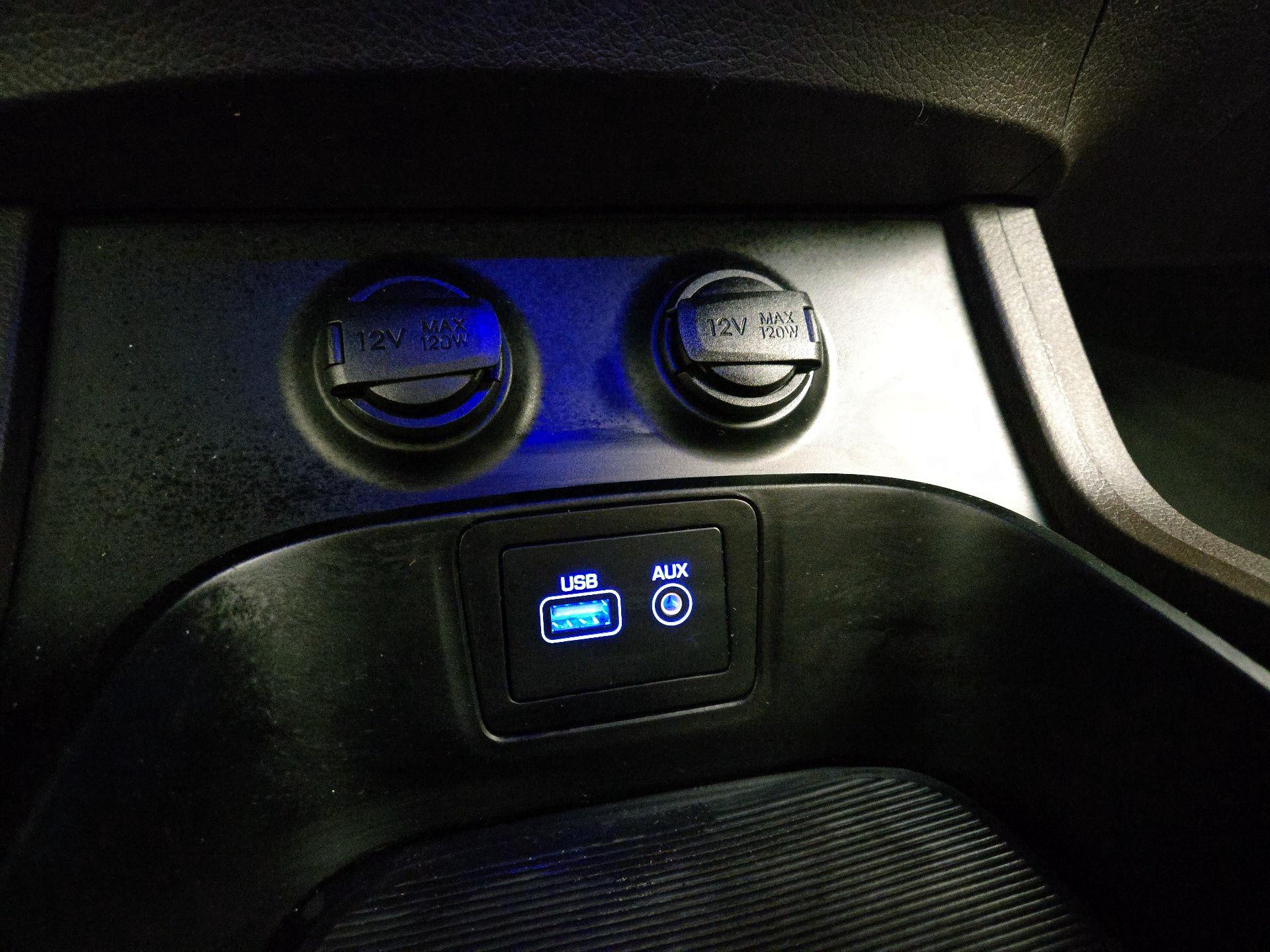 Thumbnail: 2018 Hyundai Santa Fe - 18