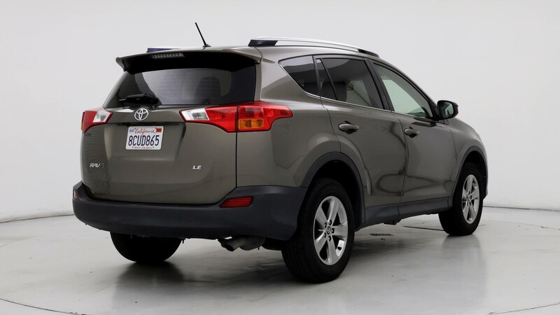 2015 Toyota RAV4 LE 8