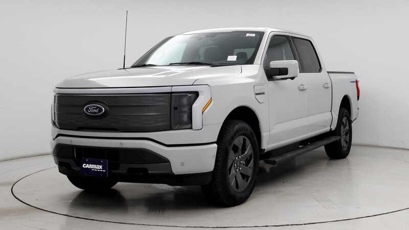 2023 Ford F-150 Lightning Lariat 4