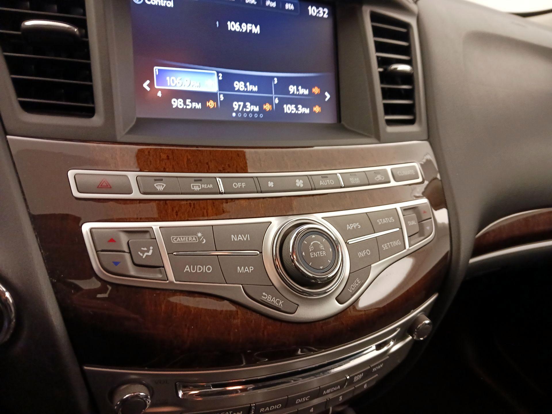 Thumbnail: 2019 INFINITI QX60 - 17