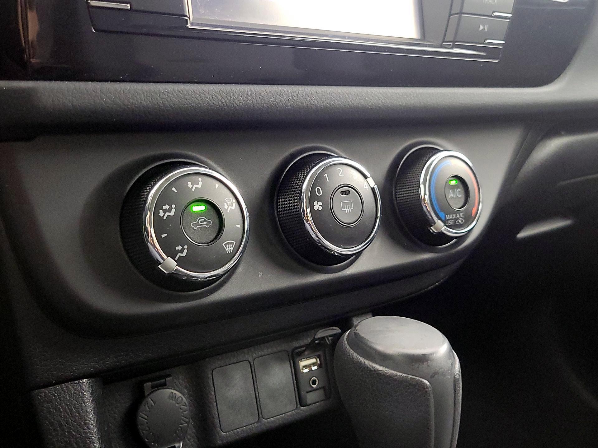 Thumbnail: 2016 Toyota Corolla - 15