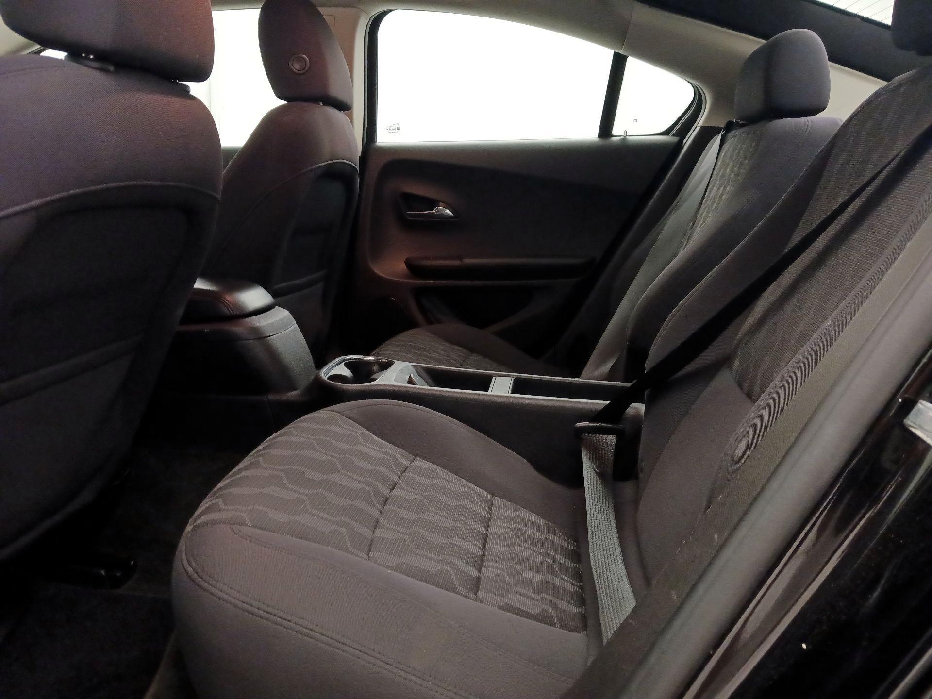 Thumbnail: 2014 Chevrolet Volt - 18