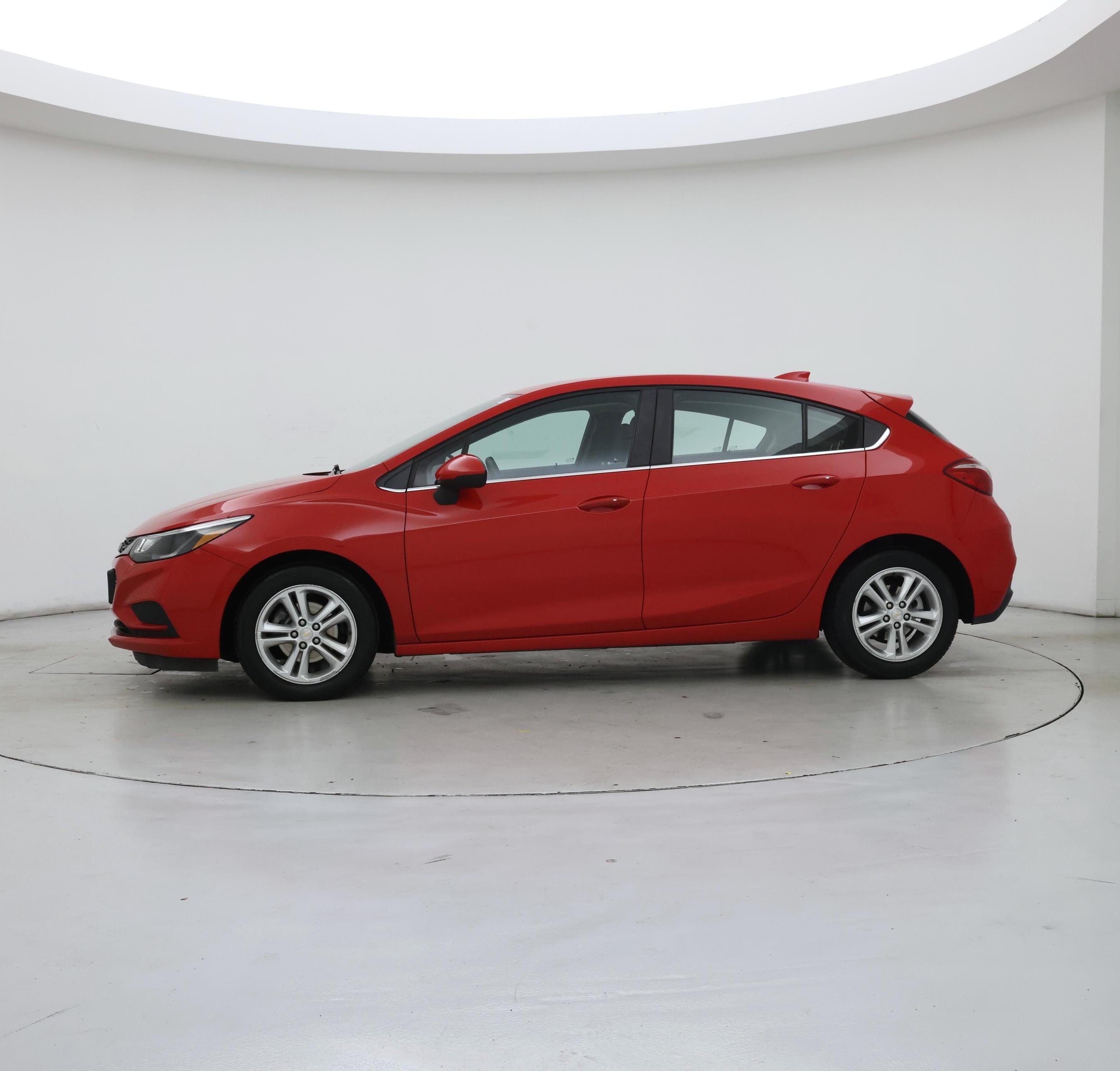 Thumbnail: 2017 Chevrolet Cruze - 3