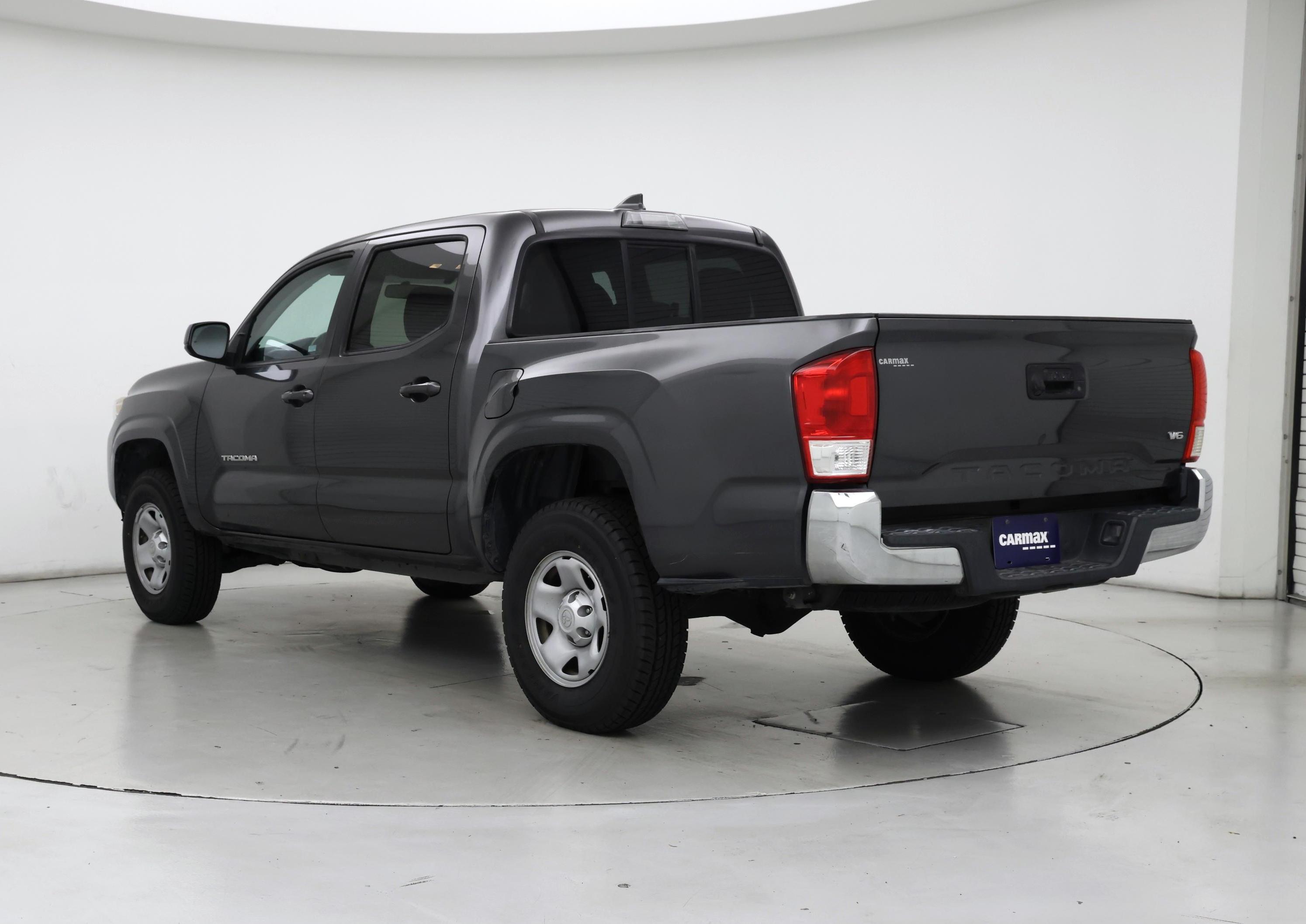 Thumbnail: 2016 Toyota Tacoma - 2