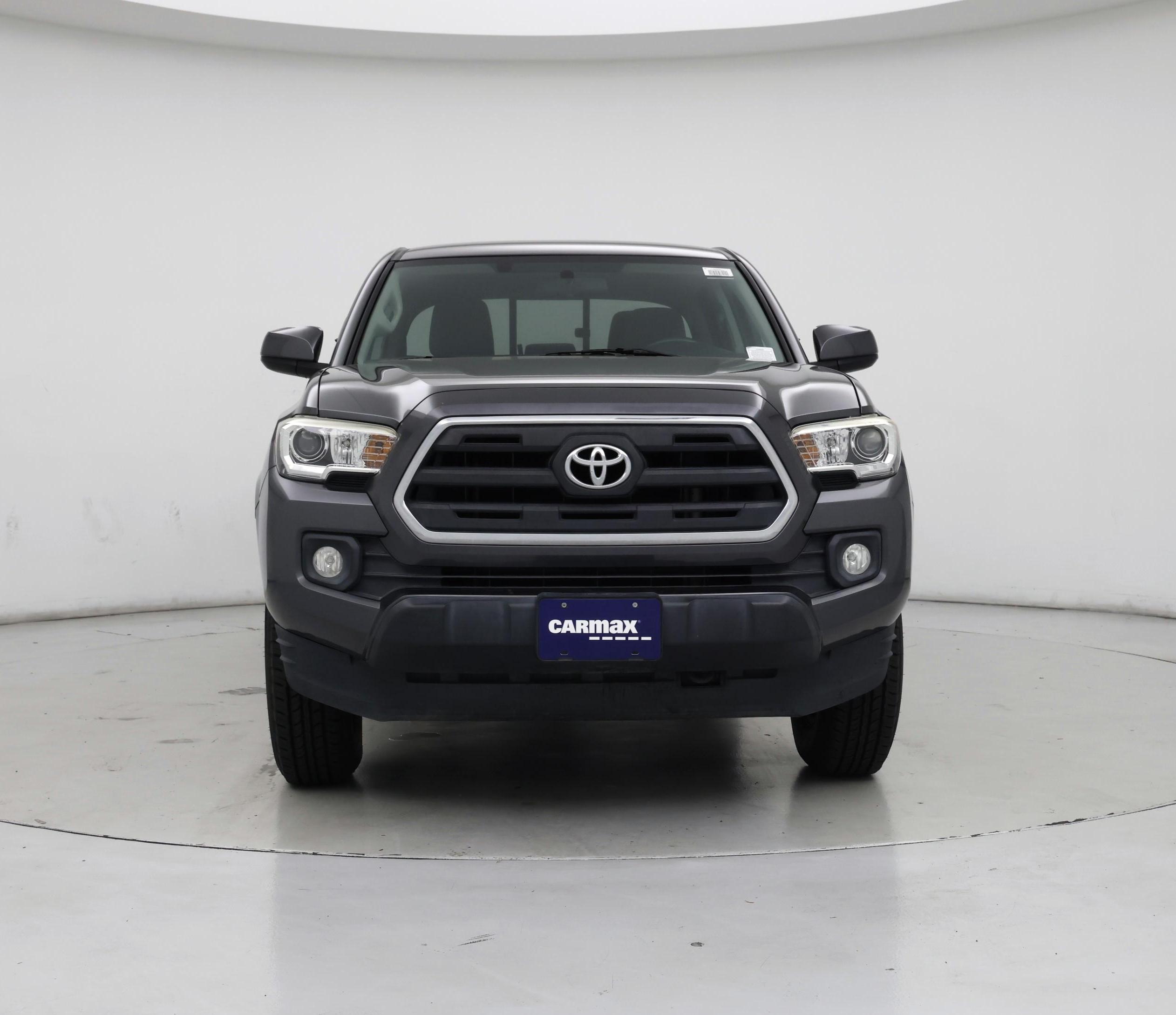 Thumbnail: 2016 Toyota Tacoma - 5