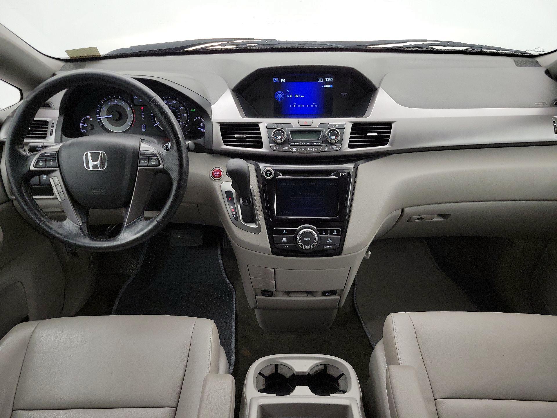 Thumbnail: 2015 Honda Odyssey - 9