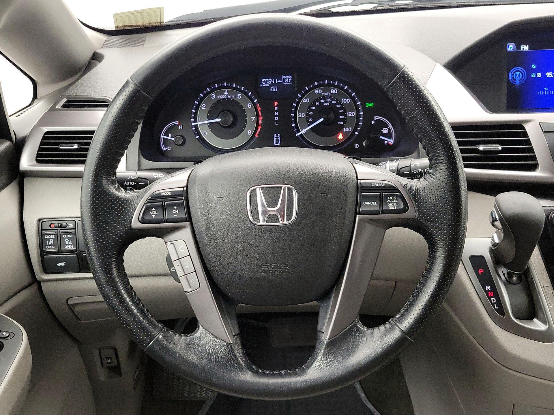 Thumbnail: 2015 Honda Odyssey - 10