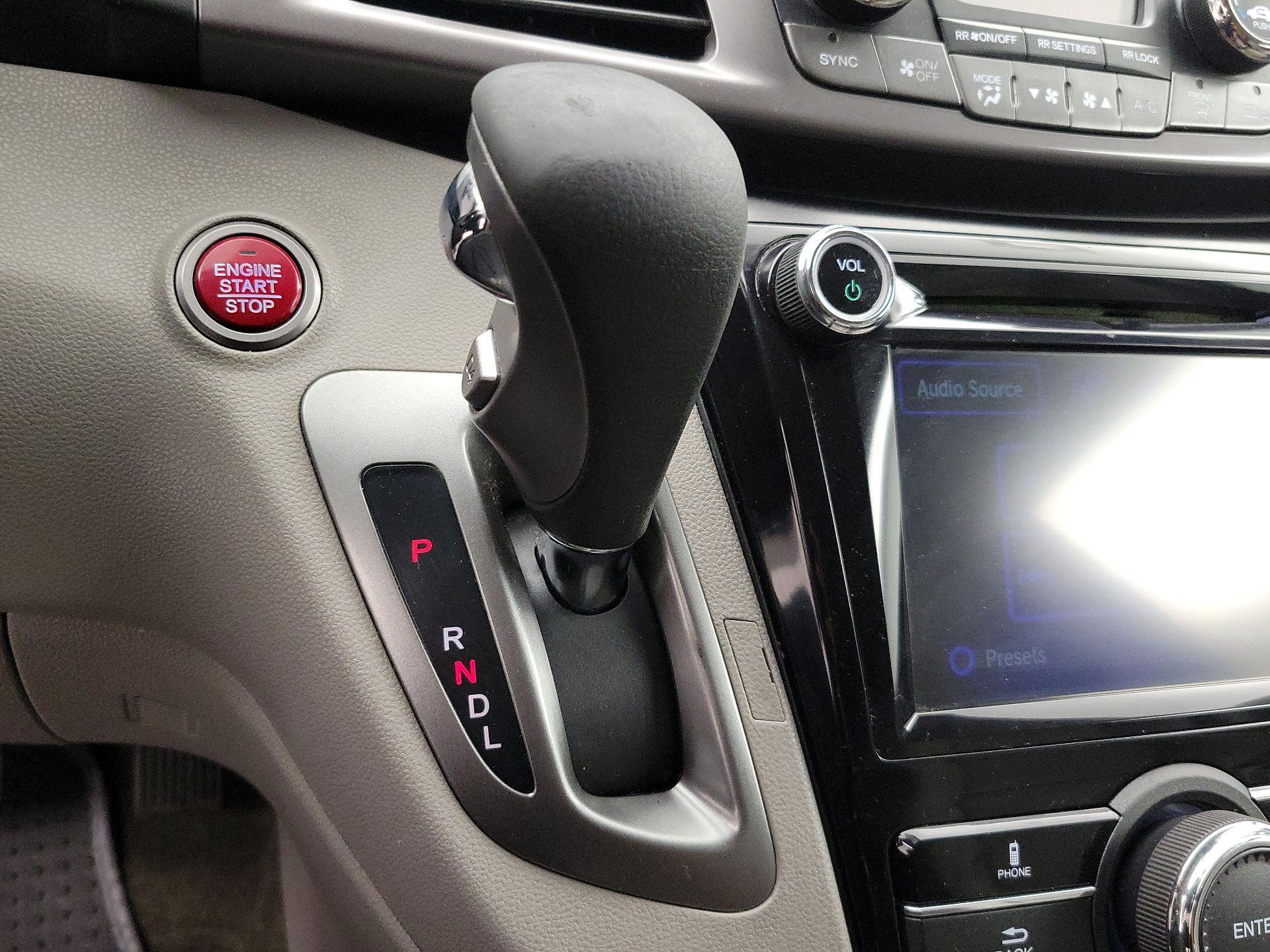 Thumbnail: 2015 Honda Odyssey - 17