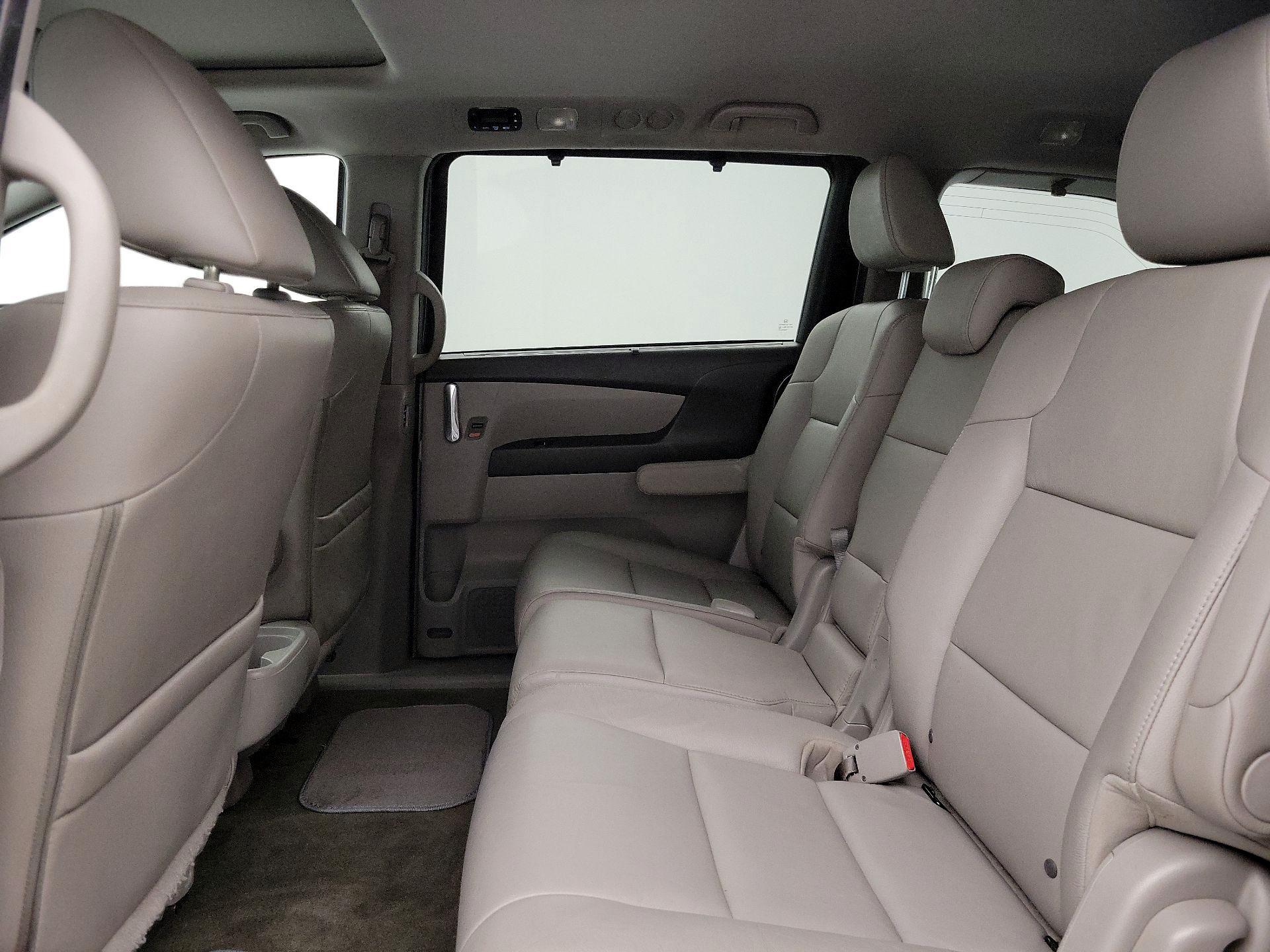 Thumbnail: 2015 Honda Odyssey - 20