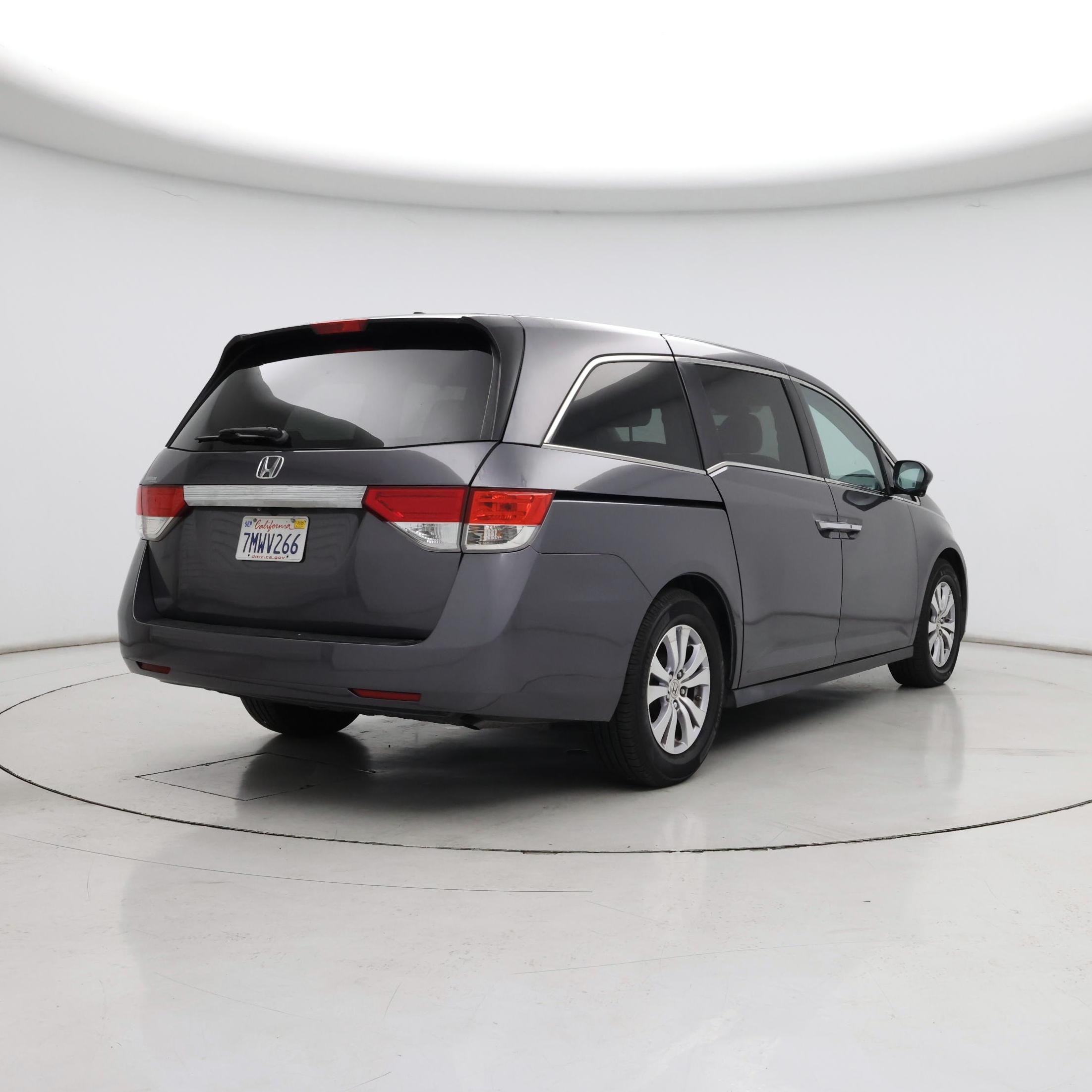 Thumbnail: 2015 Honda Odyssey - 8