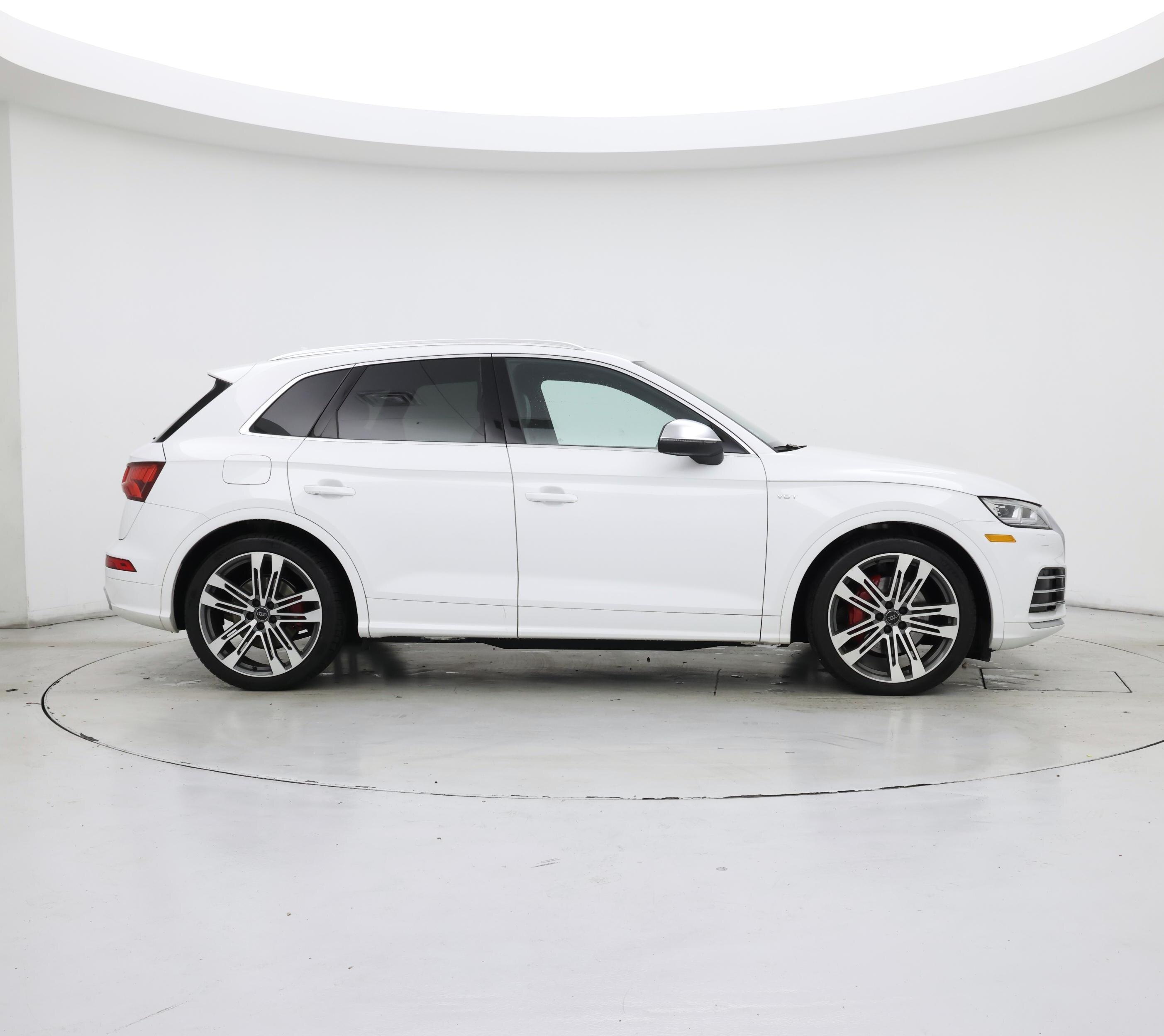 Thumbnail: 2018 Audi SQ5 - 7