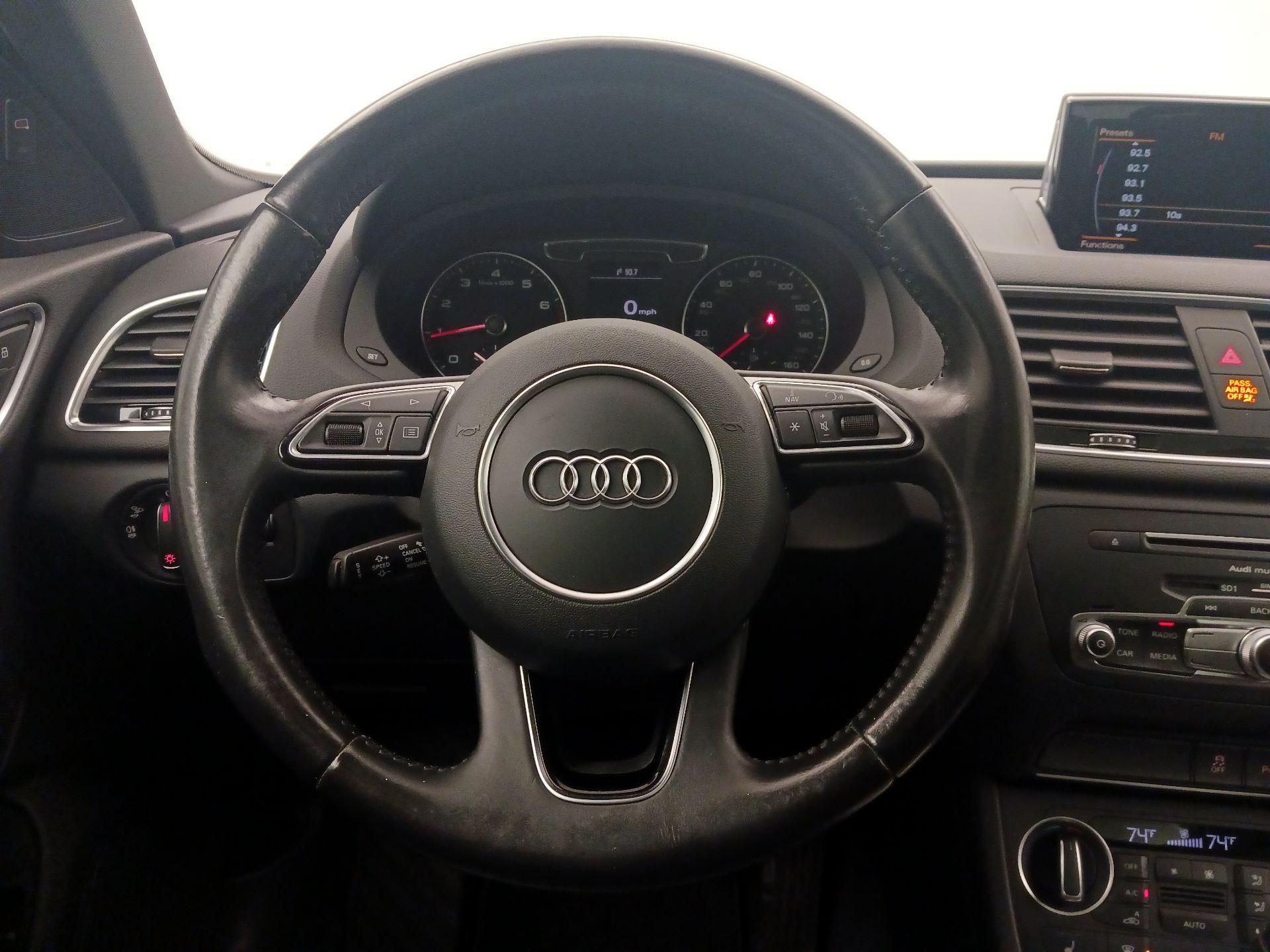Thumbnail: 2016 Audi Q3 - 10