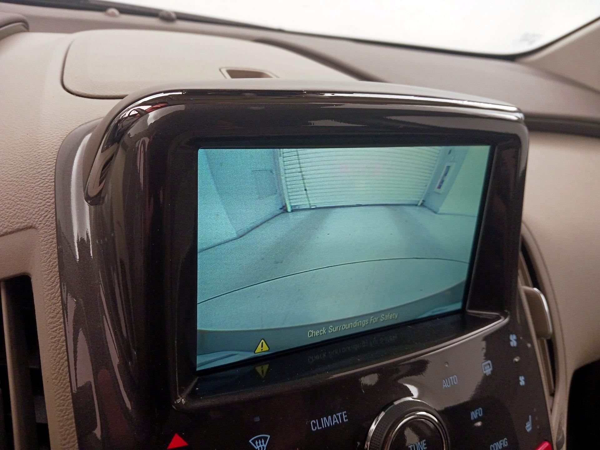 Thumbnail: 2014 Chevrolet Volt - 15
