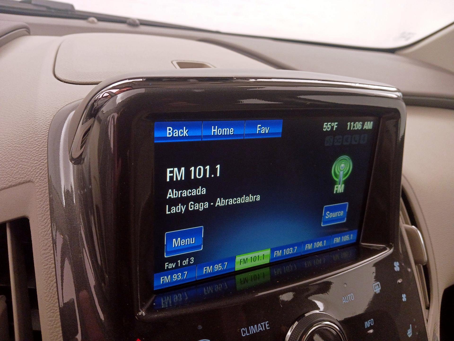 Thumbnail: 2014 Chevrolet Volt - 16