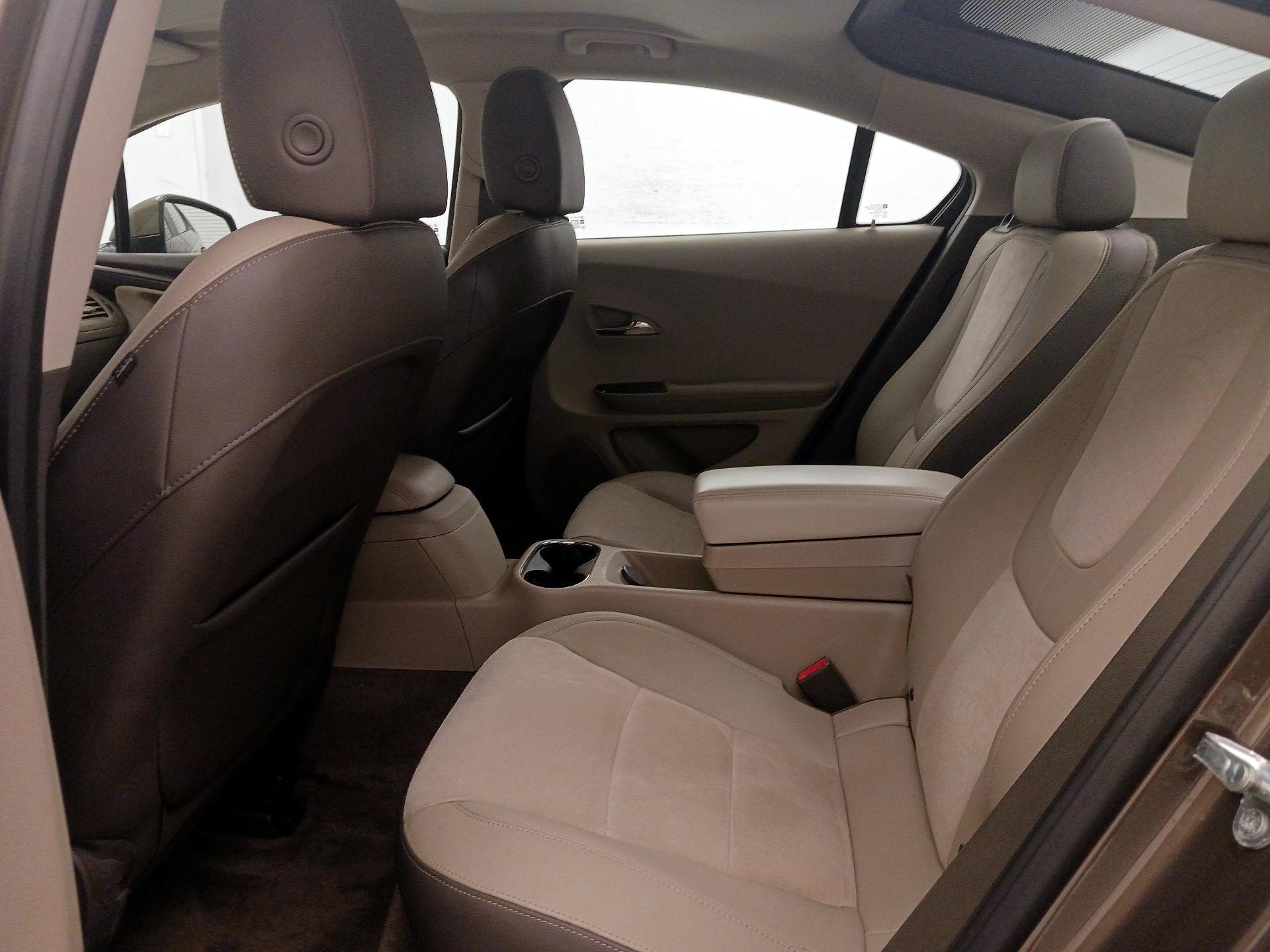 Thumbnail: 2014 Chevrolet Volt - 20