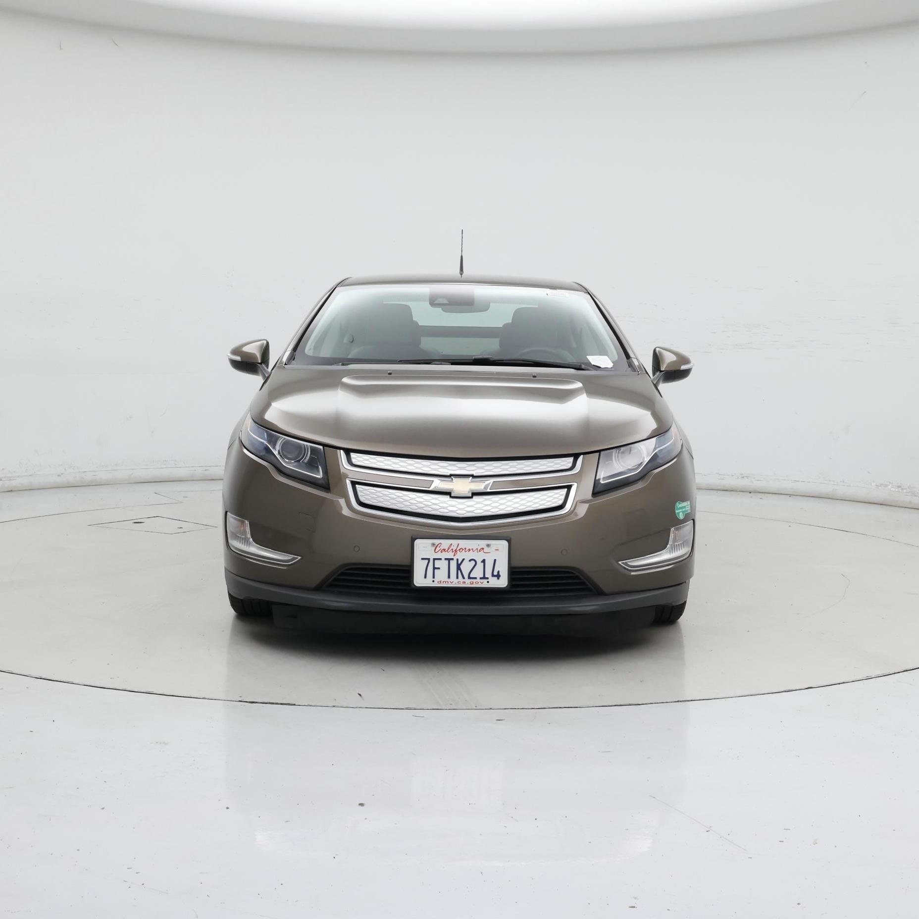 Thumbnail: 2014 Chevrolet Volt - 5