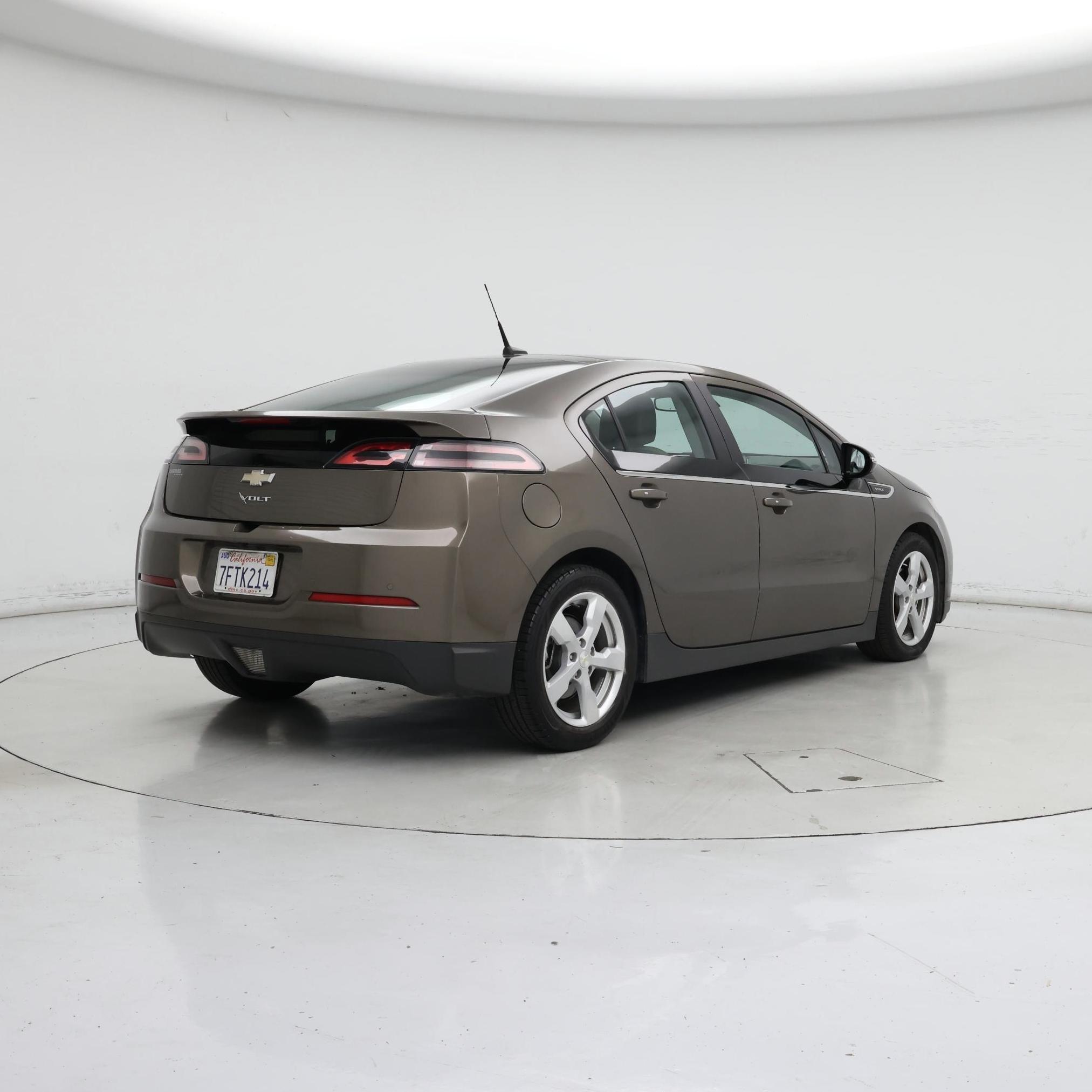 Thumbnail: 2014 Chevrolet Volt - 8