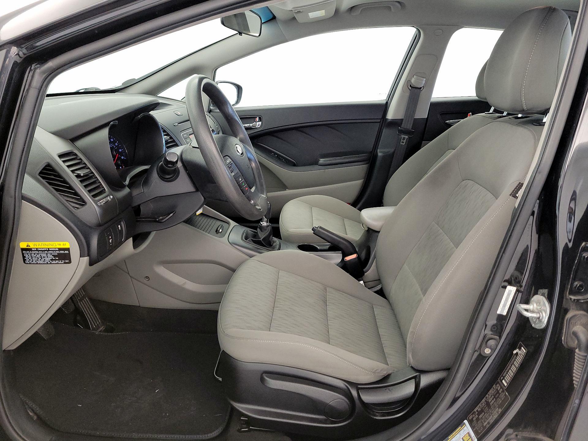 Thumbnail: 2015 Kia Forte - 11
