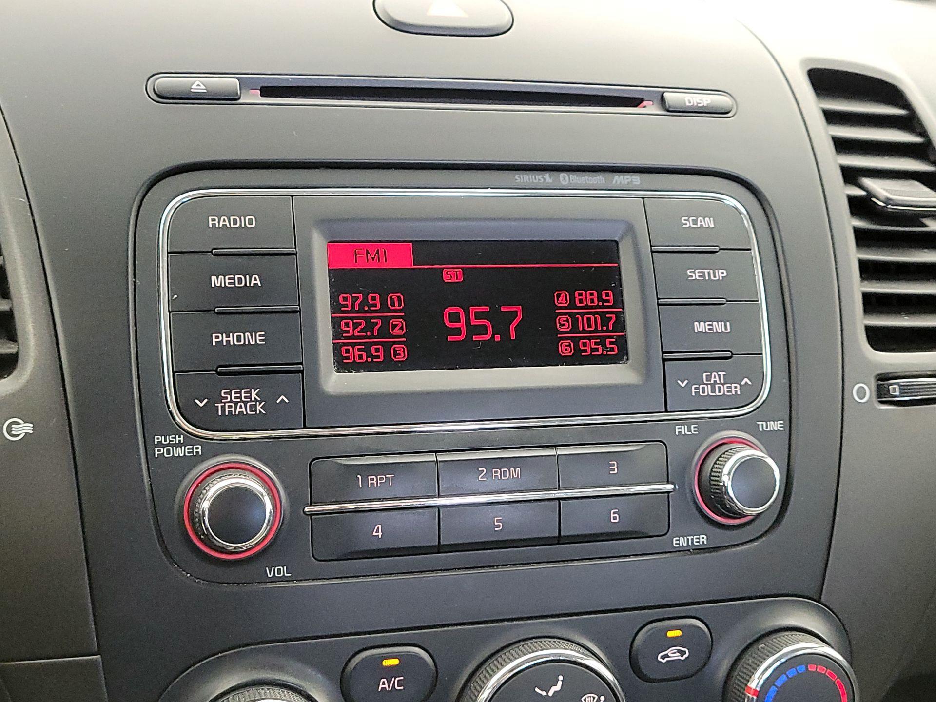 Thumbnail: 2015 Kia Forte - 13