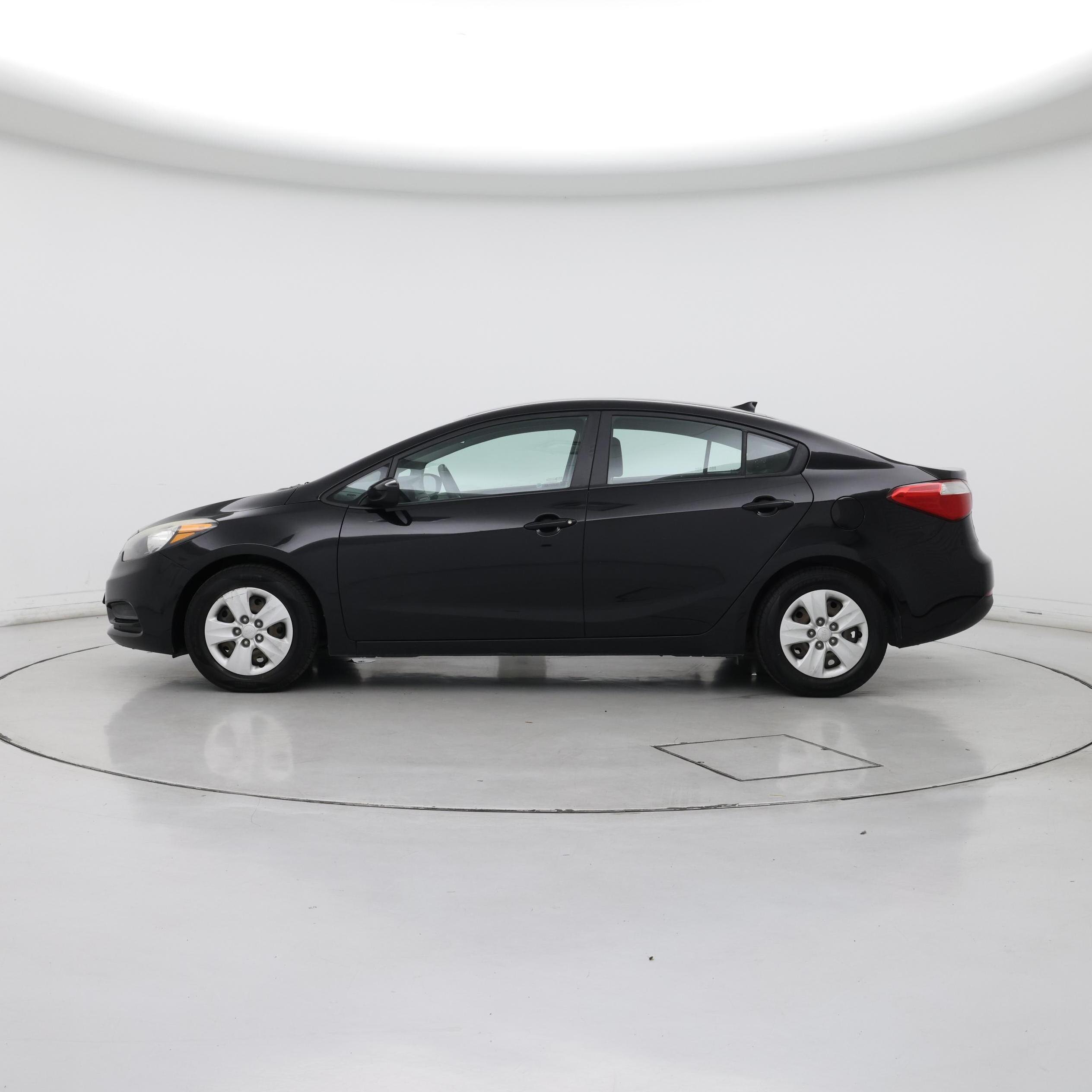 Thumbnail: 2015 Kia Forte - 3