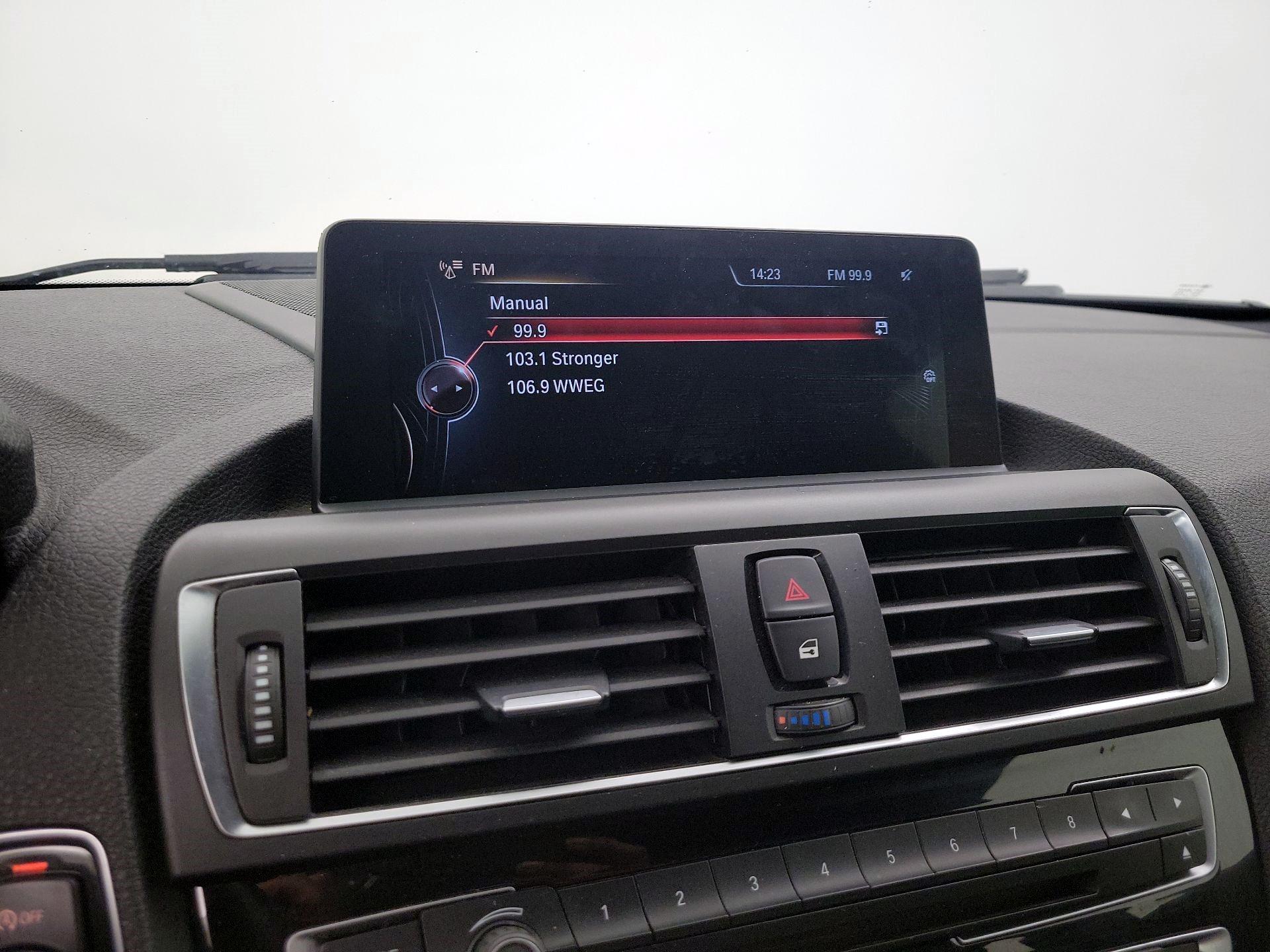 Thumbnail: 2016 BMW 2 Series - 16