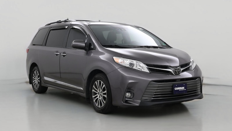 2020 Toyota Sienna XLE Hero Image