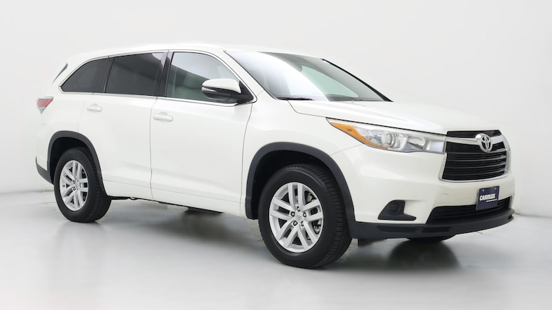 2015 Toyota Highlander LE Hero Image