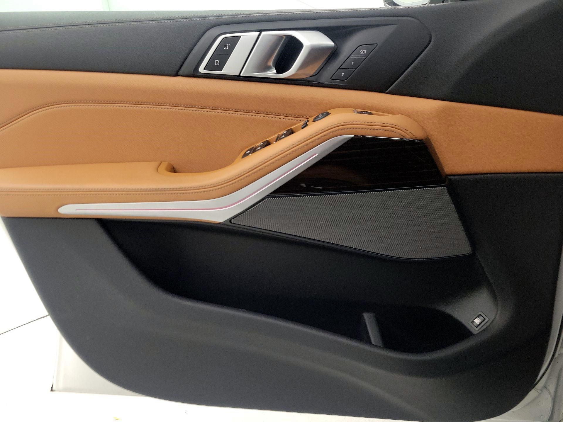 Thumbnail: 2021 BMW X5 - 12