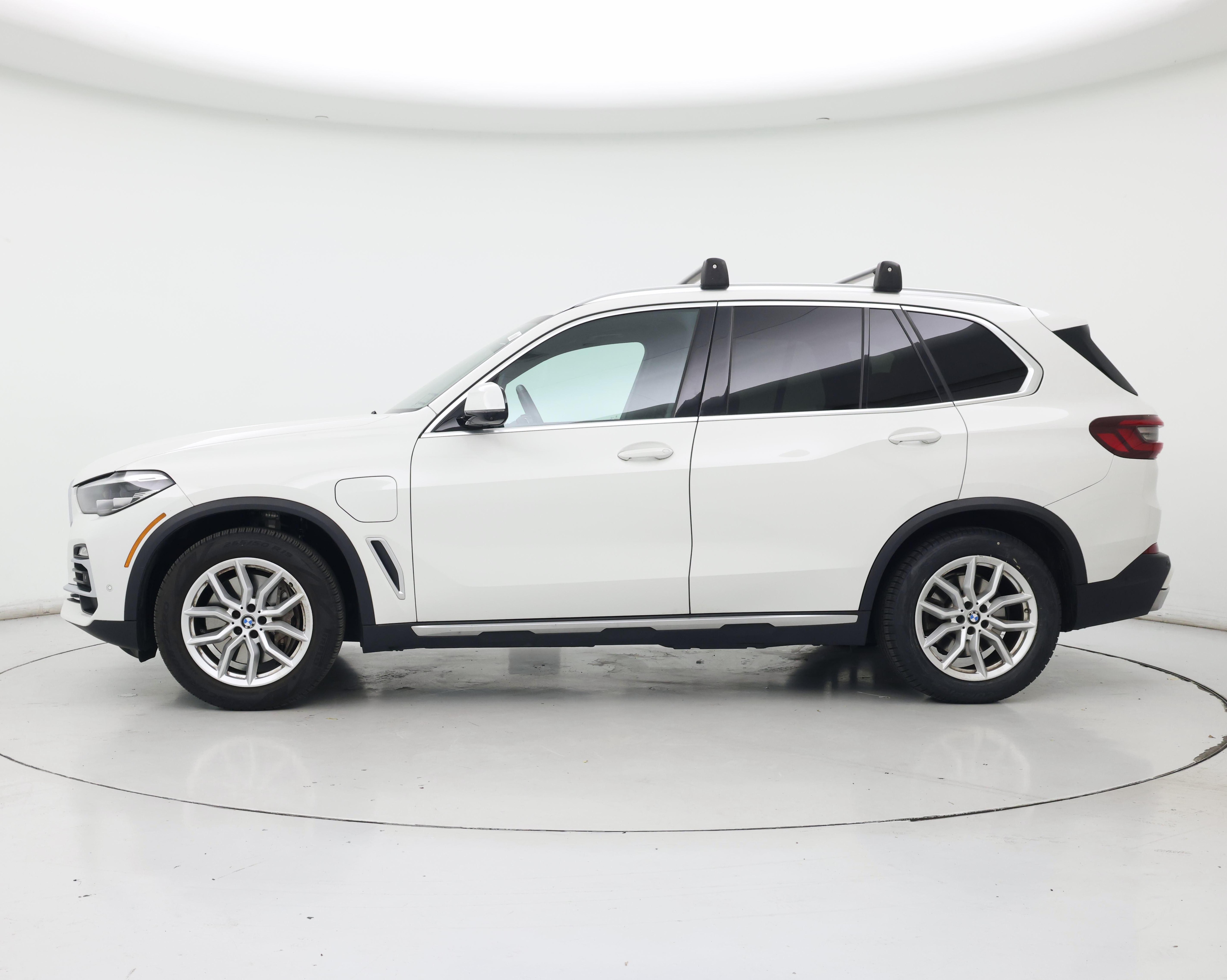 Thumbnail: 2021 BMW X5 - 3