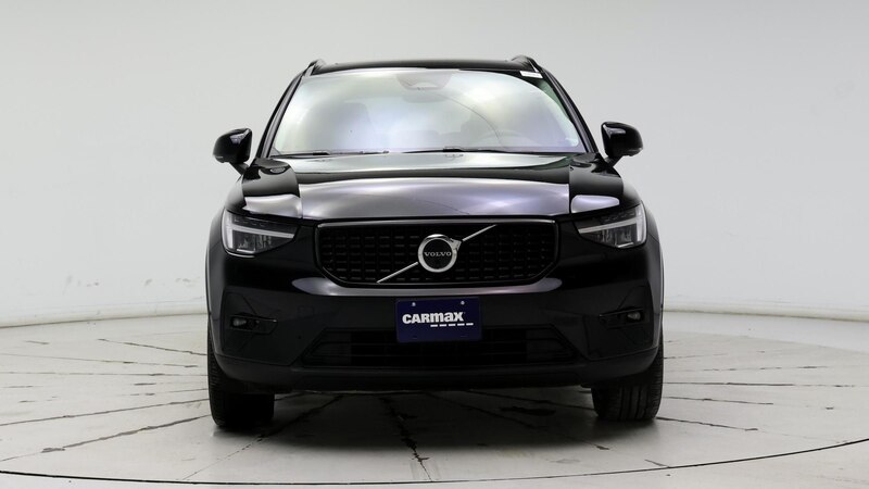 2023 Volvo XC40 B4 Ultimate 5