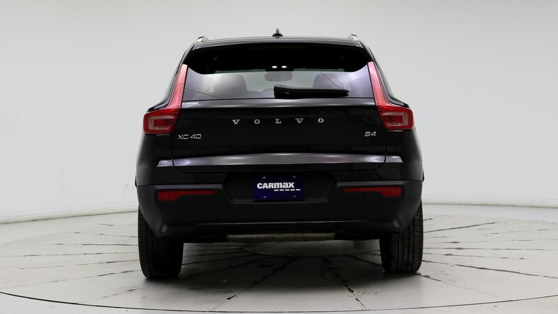 2023 Volvo XC40 B4 Ultimate 6