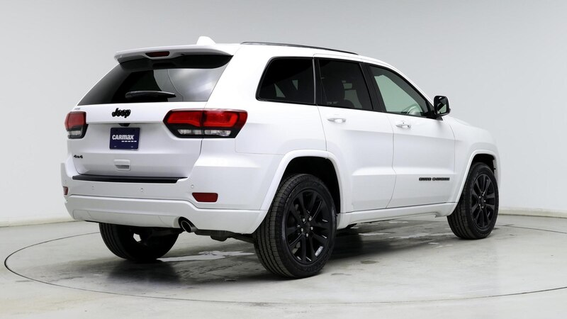 2018 Jeep Grand Cherokee Altitude 8