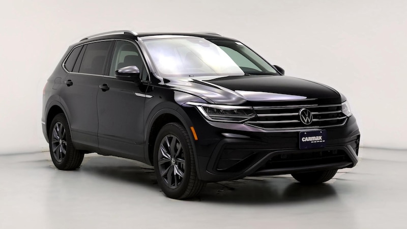 2022 Volkswagen Tiguan SE Hero Image