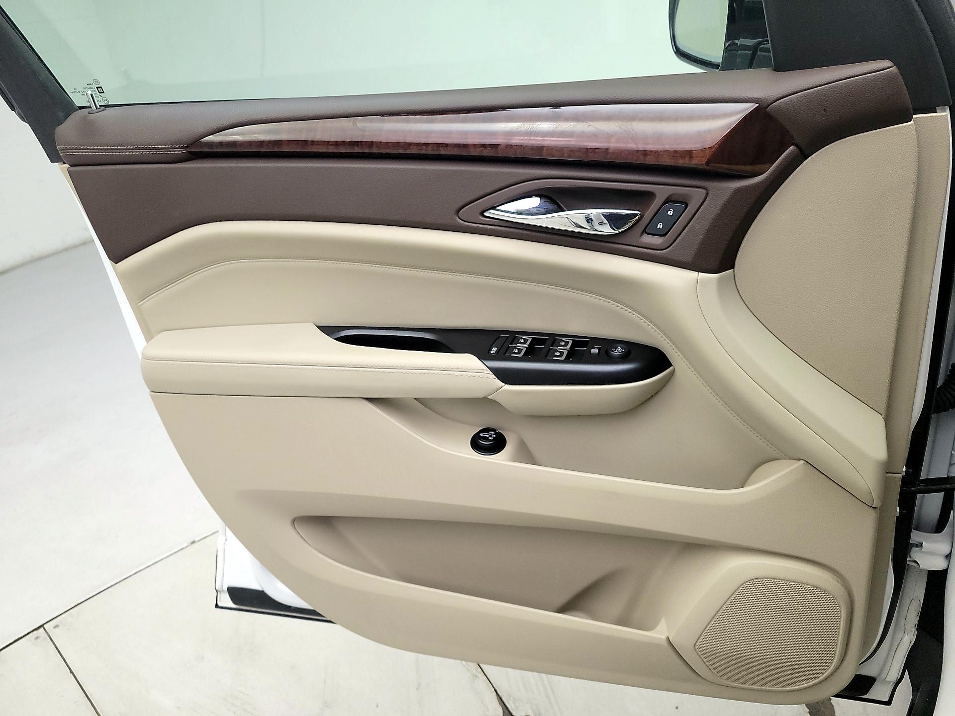 Thumbnail: 2014 Cadillac SRX - 12