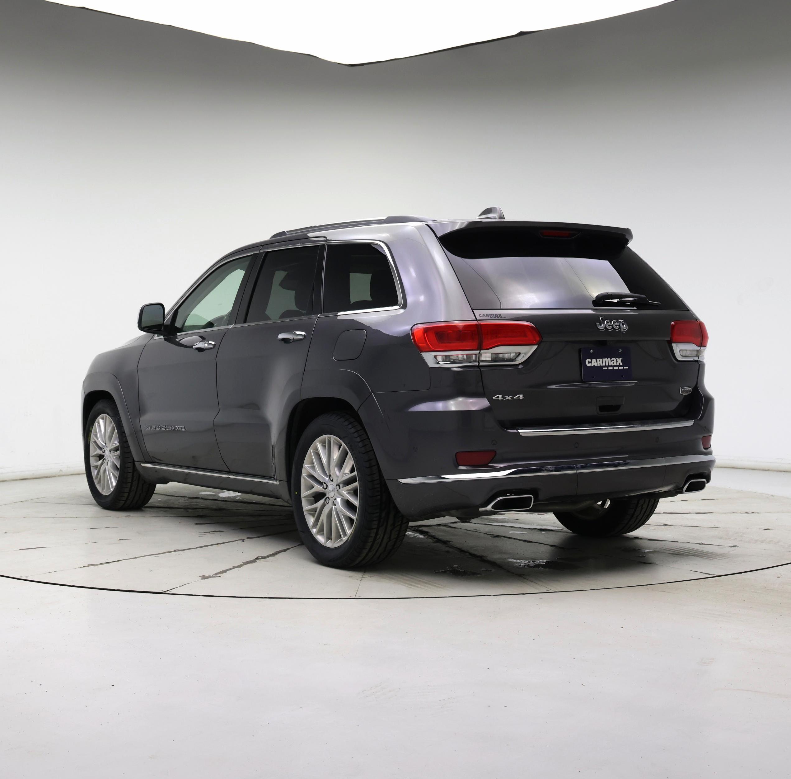 Thumbnail: 2017 Jeep Grand Cherokee - 2