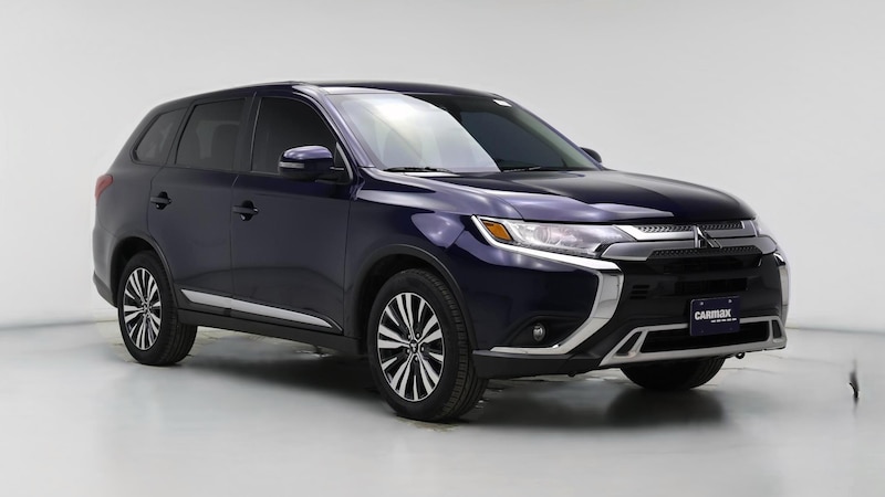 2020 Mitsubishi Outlander LE Hero Image